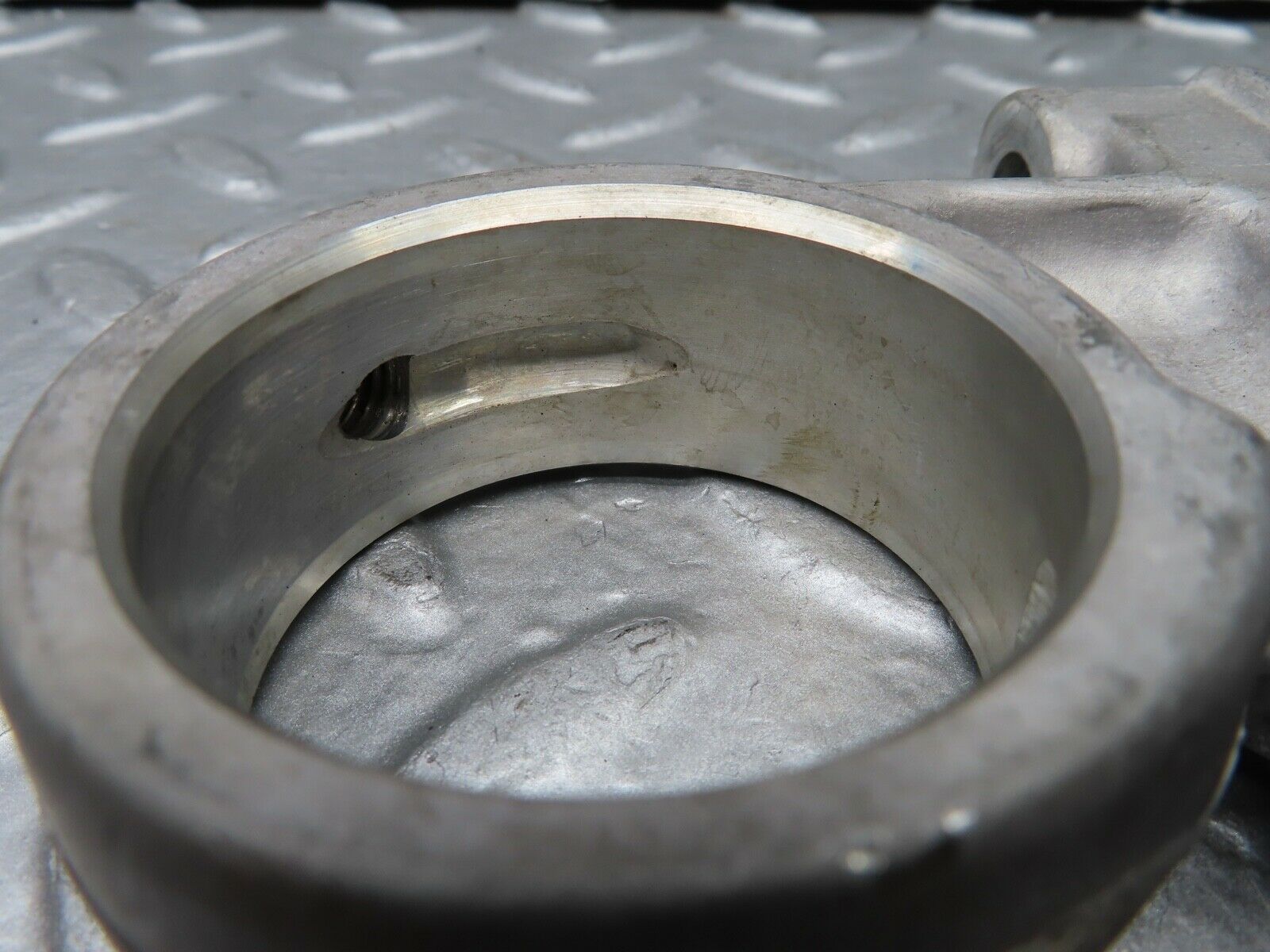 20643 Mercedes-Benz R107 450SL Camshaft Tower Bearing 1160512712