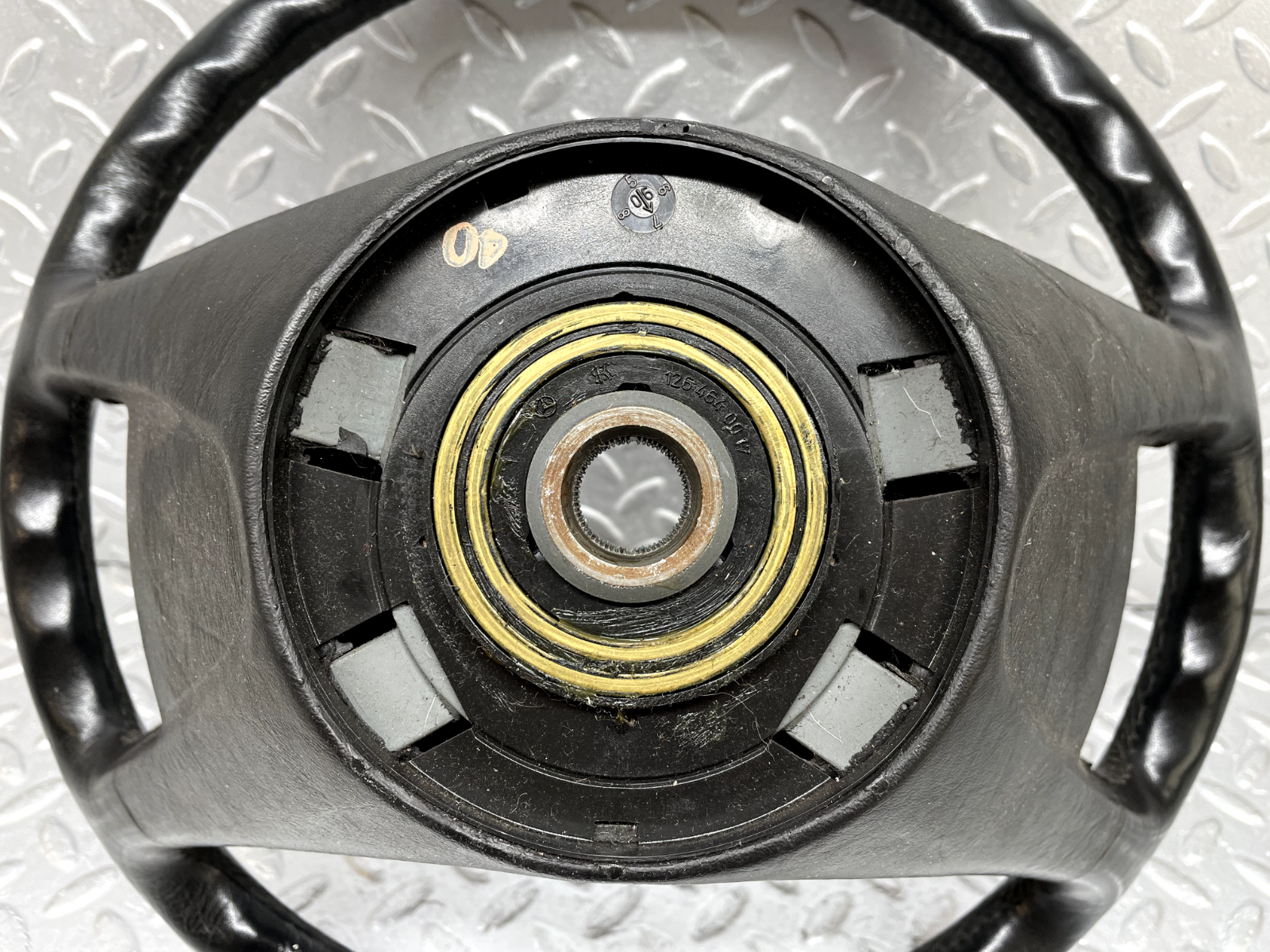 44246 Mercedes-Benz W124 Leather Steering Wheel 1264640017