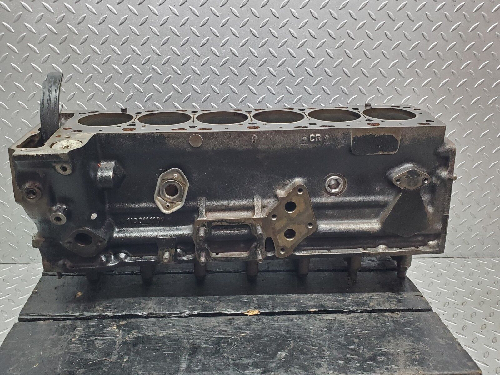 45460 Mercedes-Benz 280E M110.988 Engine Block 1100111101