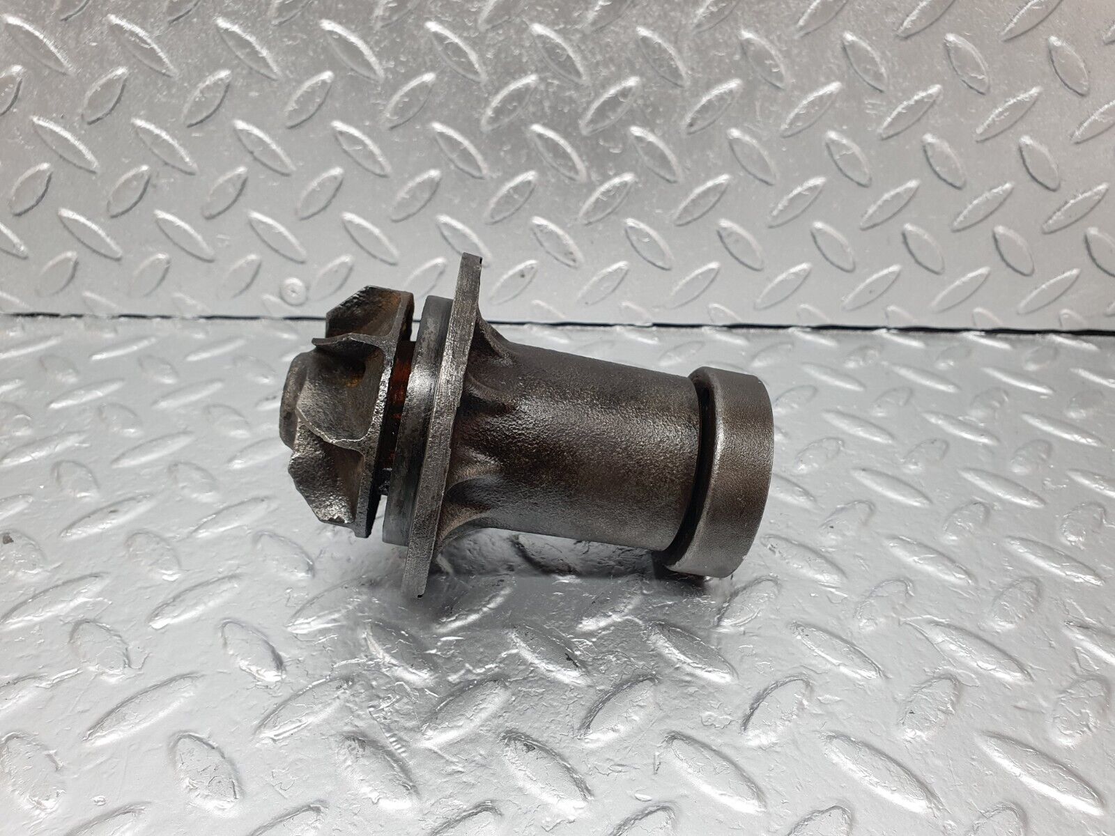 43344 Mercedes-Benz W108 280SE Water Pump 1102010110