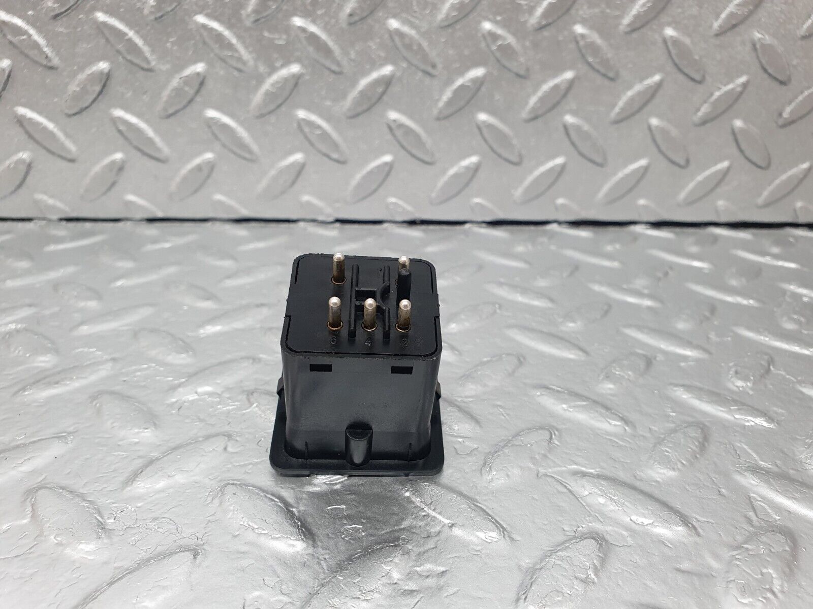 43546 Mercedes-Benz C126 380SEC Coupe Electric Mirror Adjust Switch 1268200810