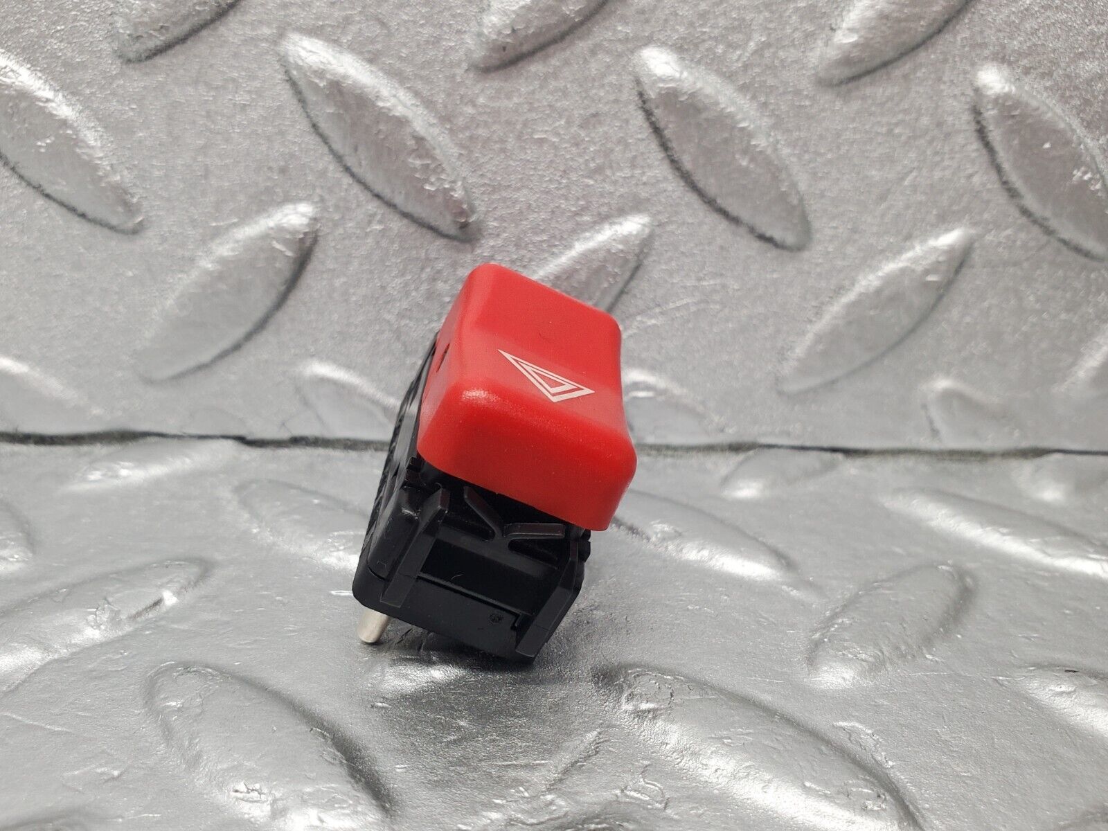 46922 Mercedes-Benz R129 320SL Coupe Hazard Warning Light Switch 1408216451