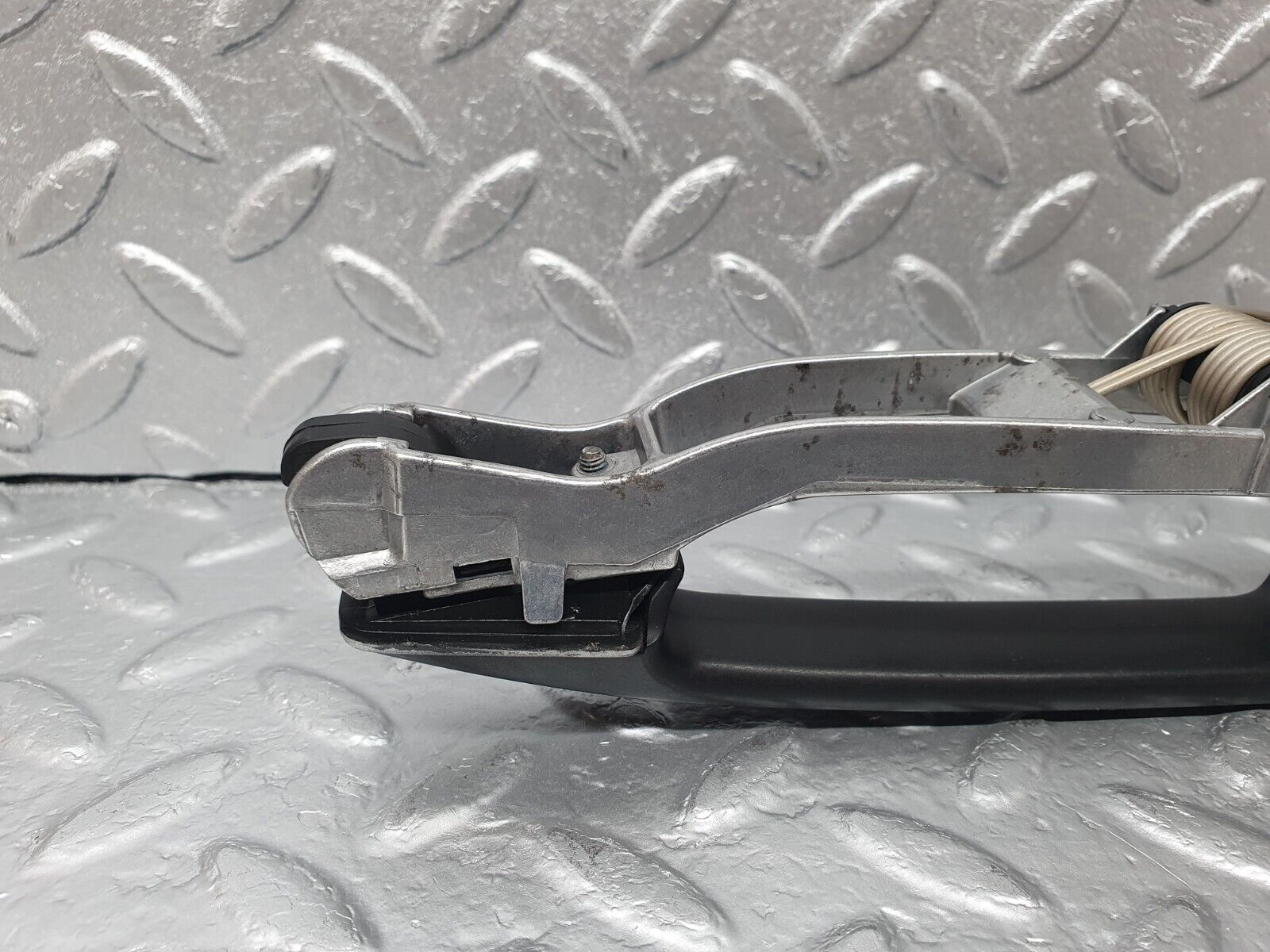 42780 Mercedes-Benz W201 190 2.0L Rear Right Door Exterior Handle