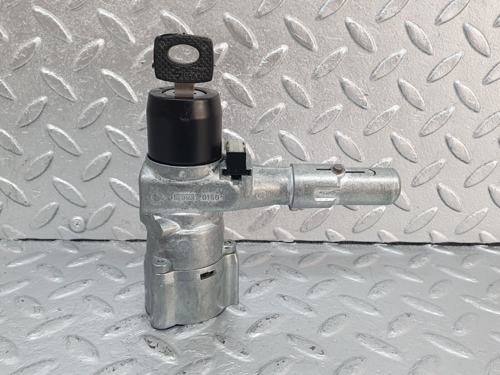 44026 Mercedes-Benz C123 230CE Coupe Steering Lock Ignition Switch With Key