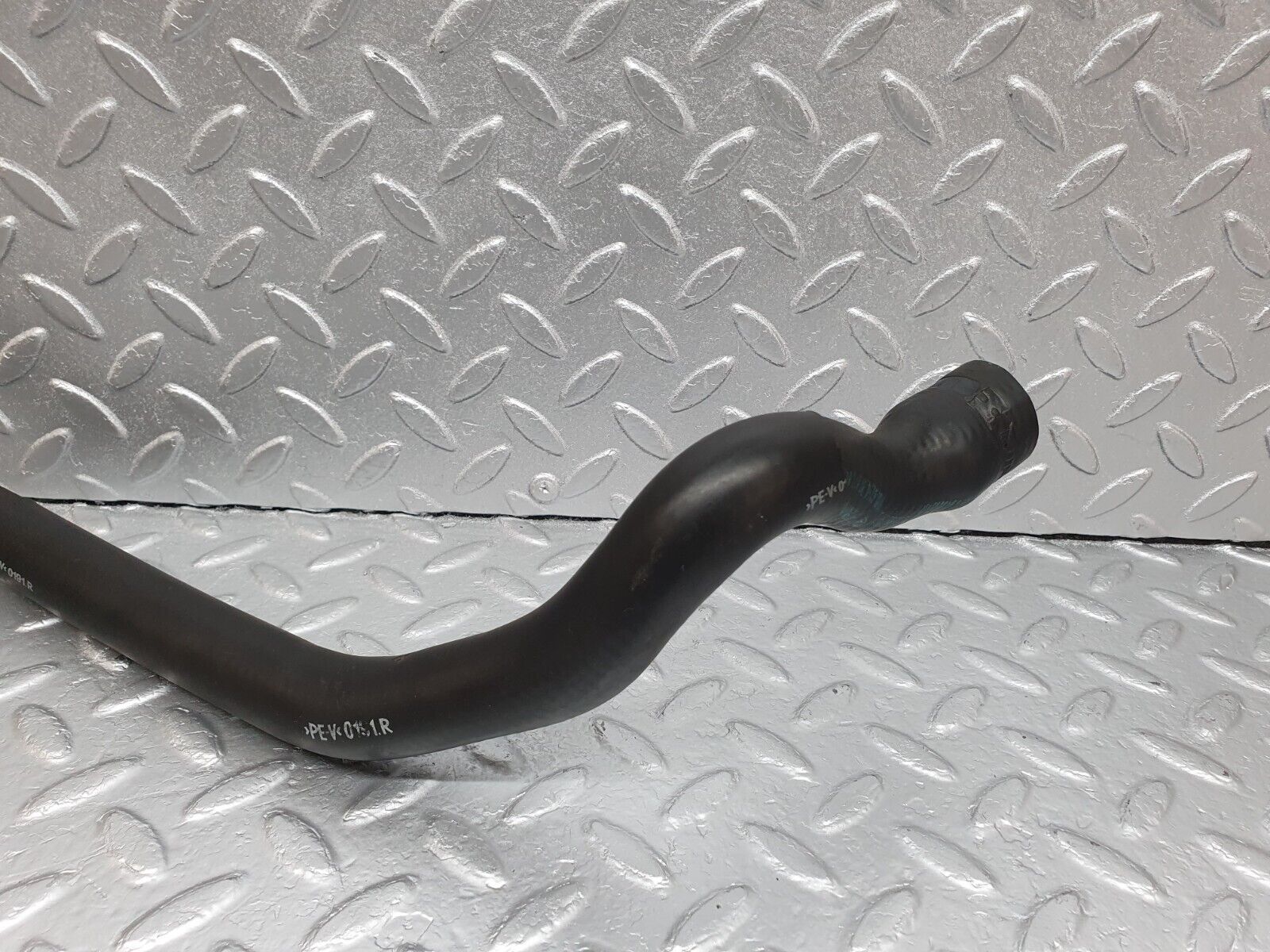42071 Mercedes-Benz W202 C200 Wagon Radiator Hose 2025000075