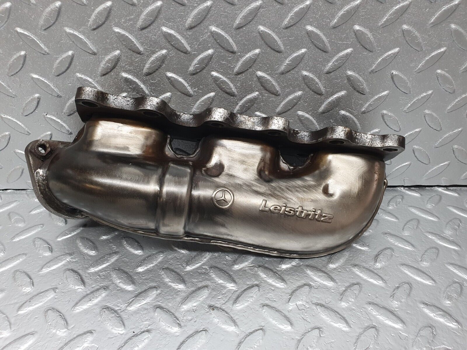 42561 Mercedes-Benz R129 320SL Coupe Exhaust Manifold Cylinder 4-6 1044895M7