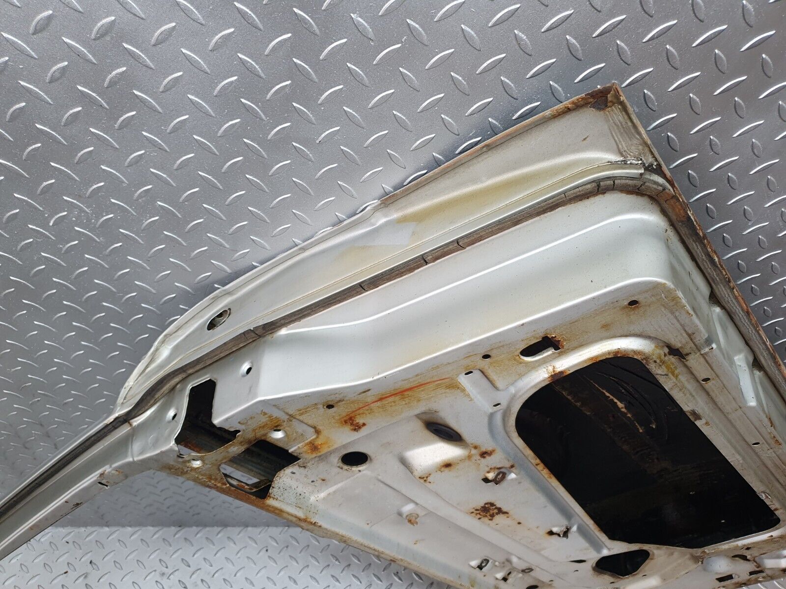 43741 Mercedes-Benz W116 350E Front Right Door