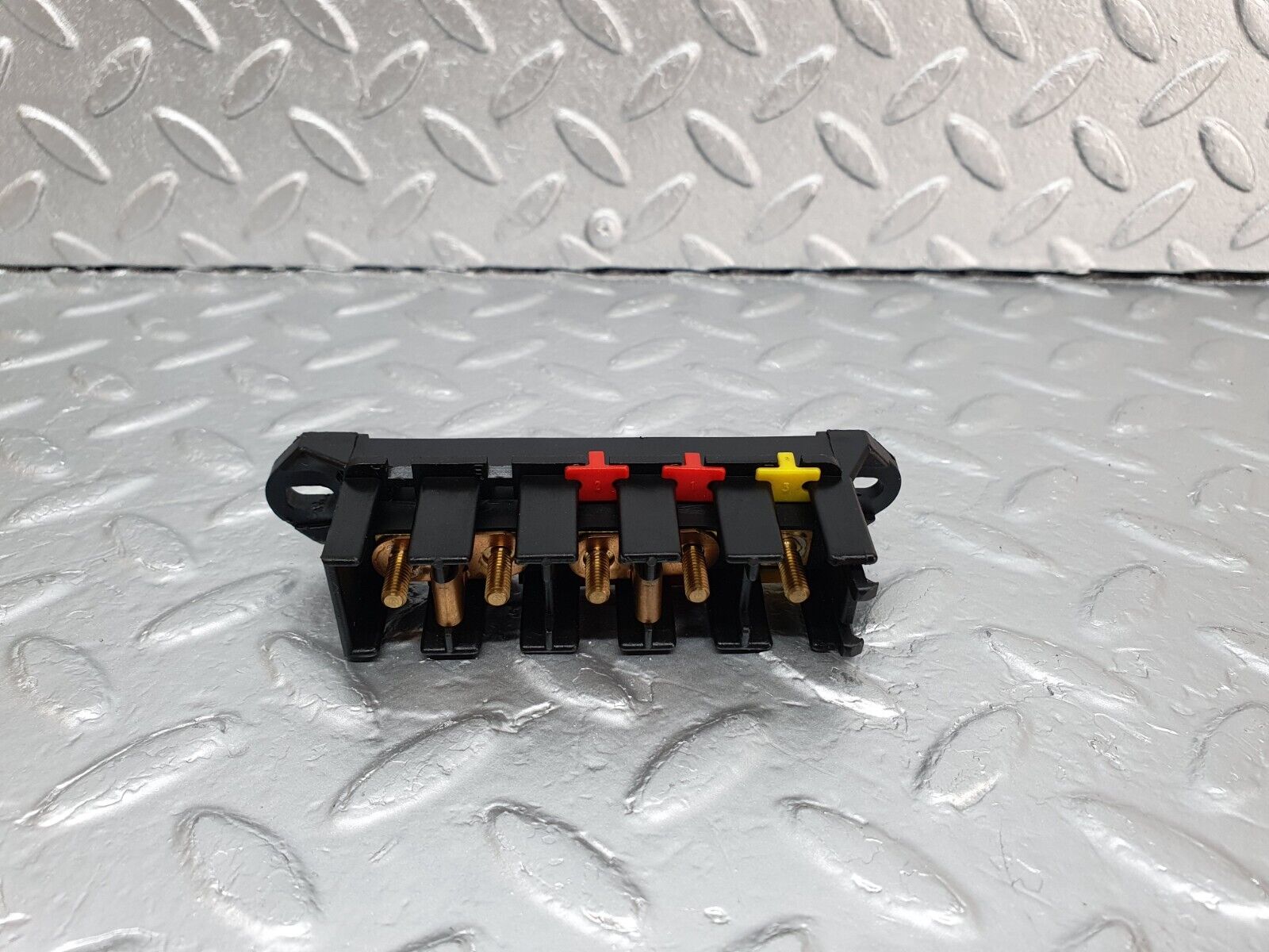 42953 Mercedes-Benz W201 190 2.0L Cable Connector 2015400669