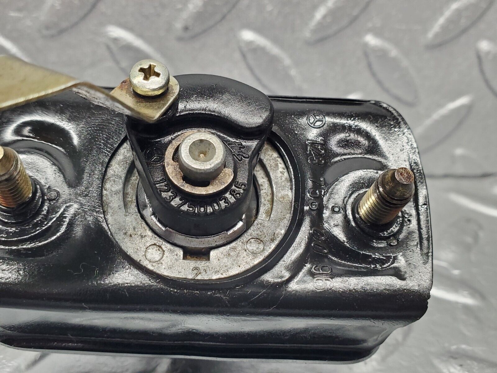 46471 Mercedes-Benz C123 280CE Coupe Trunk Lock No Key 1237580096 1237500385