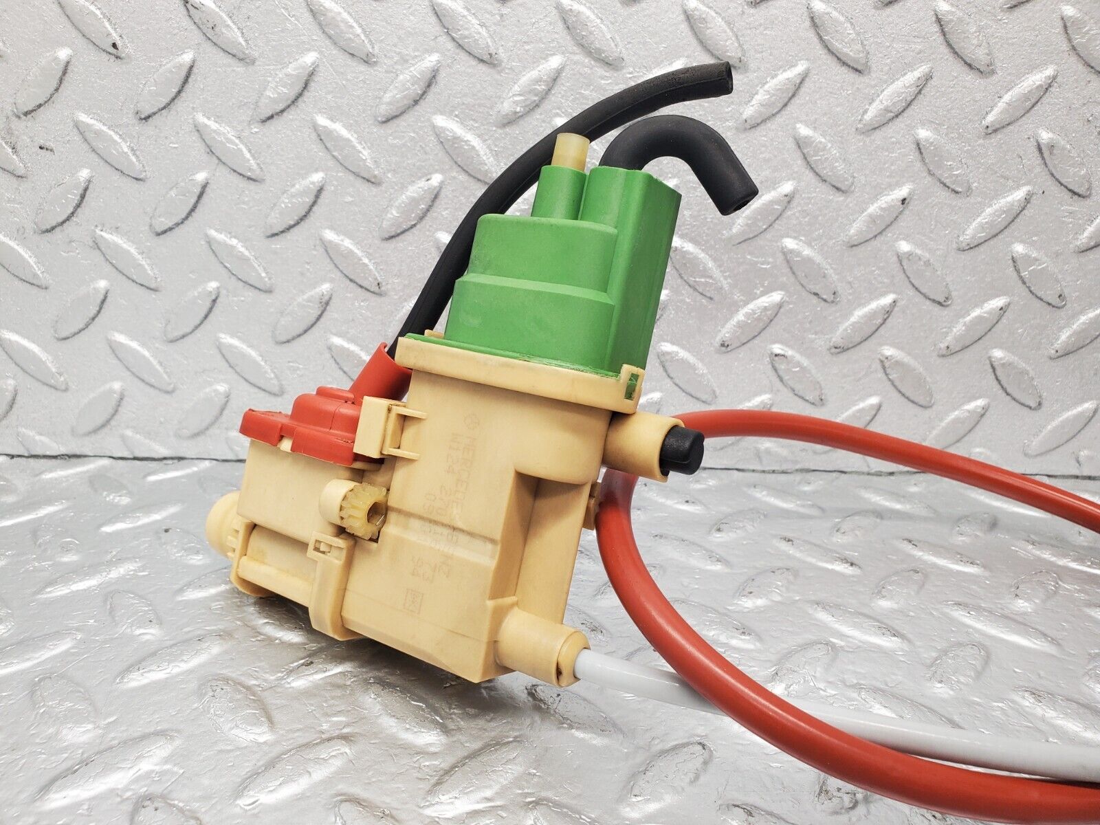 46296 Mercedes-Benz W124 280E Automatic Gearbox Kickdown Cable 1242701673