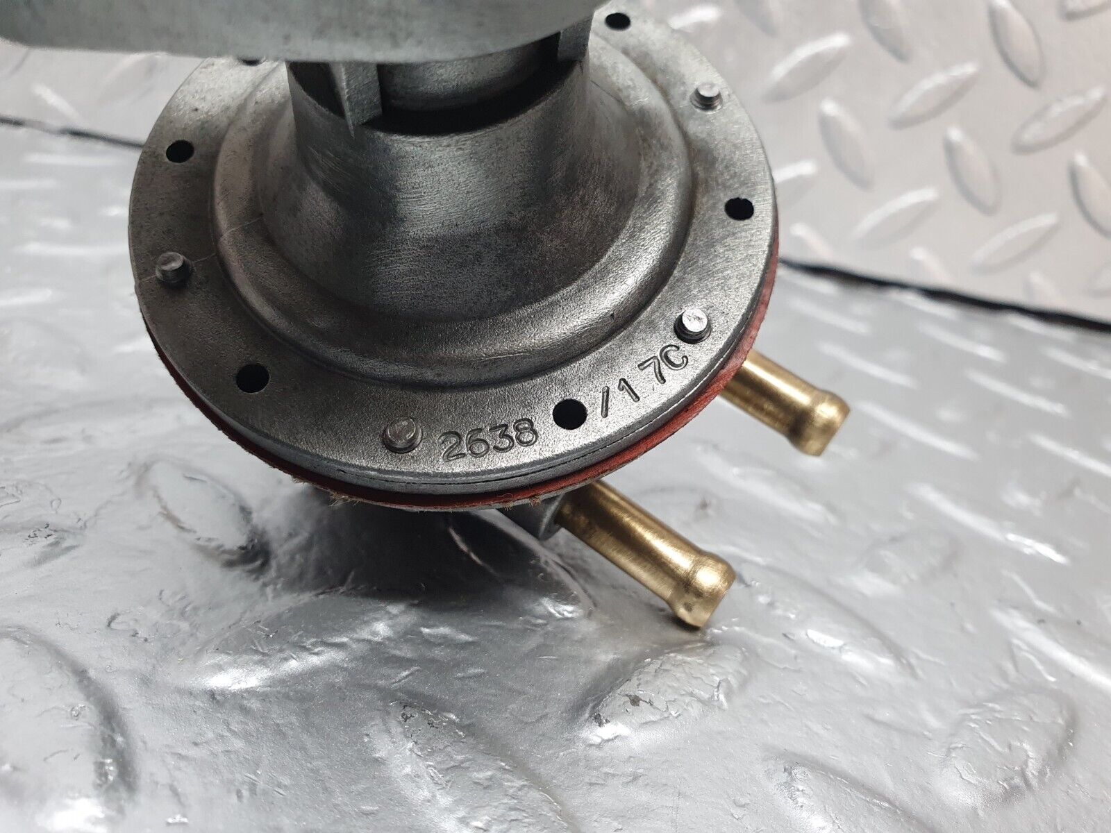 42828 Mercedes-Benz W201 190 2.0L Fuel Pump BCD Torino 263817C