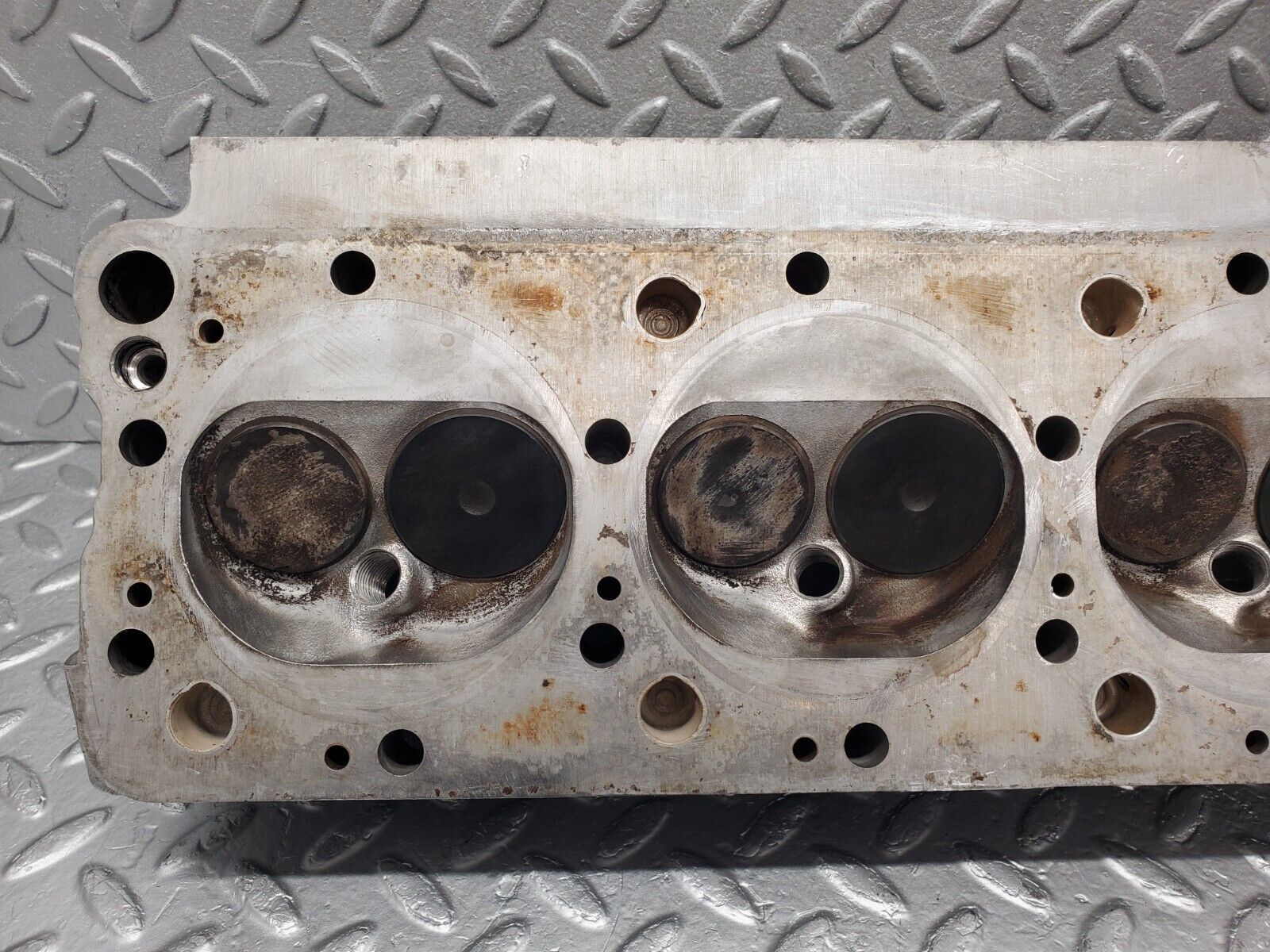 46317 Mercedes-Benz W126 420SE Cylinder Head Left Side 1160164001