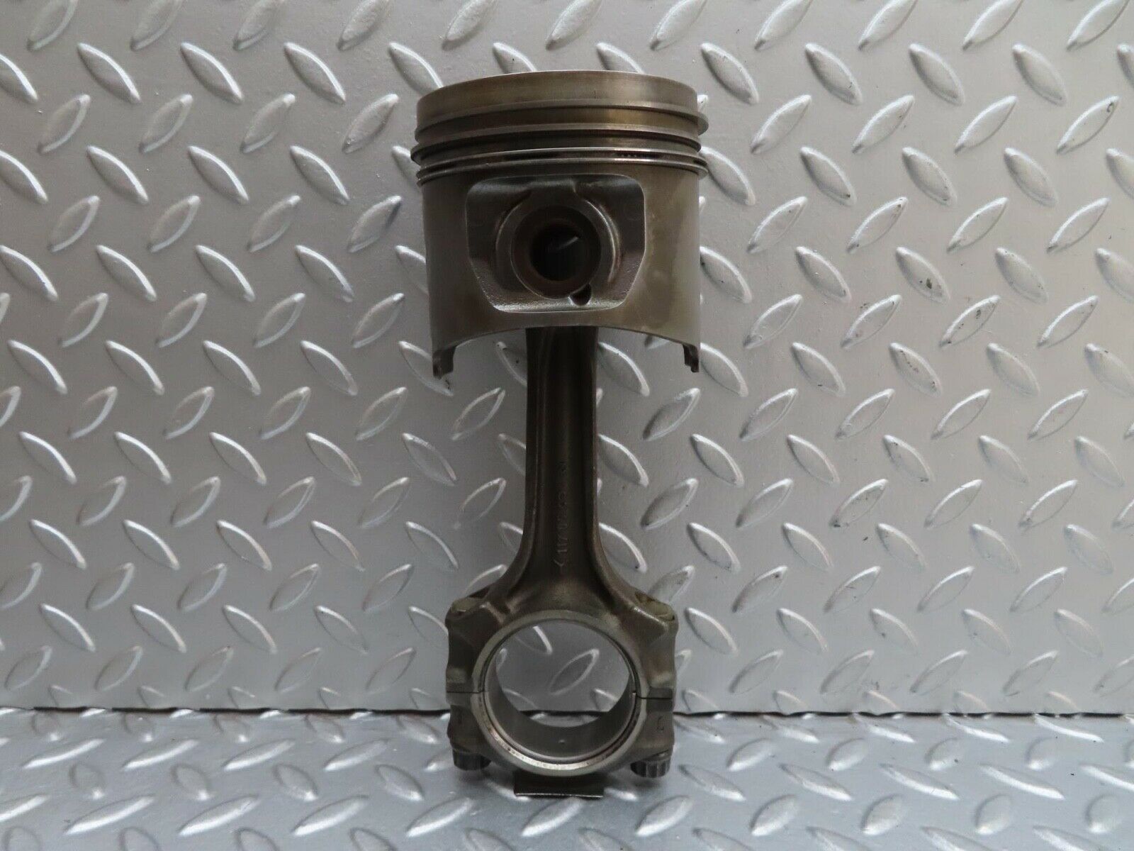 13799 Mercedes-Benz R107 450SL Piston With Connecting Rod 92mm