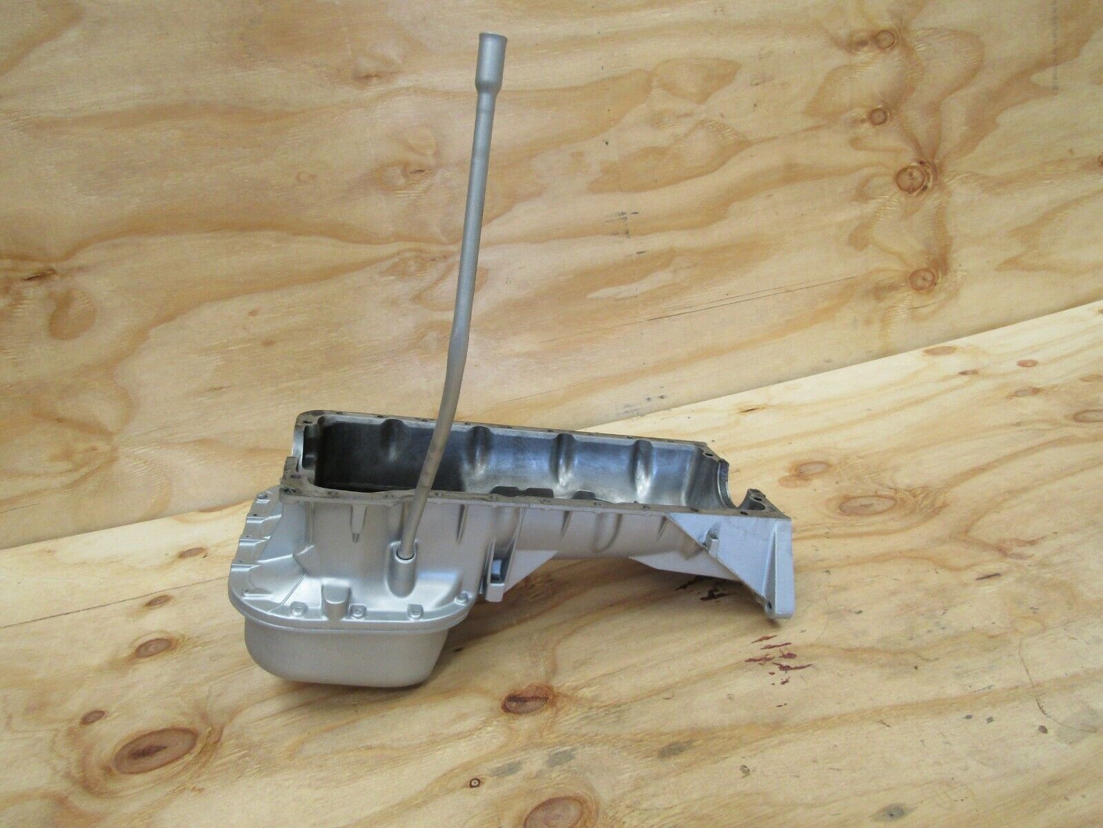 0900 Mercedes-Benz W123 240D Oil Pan 1150141402