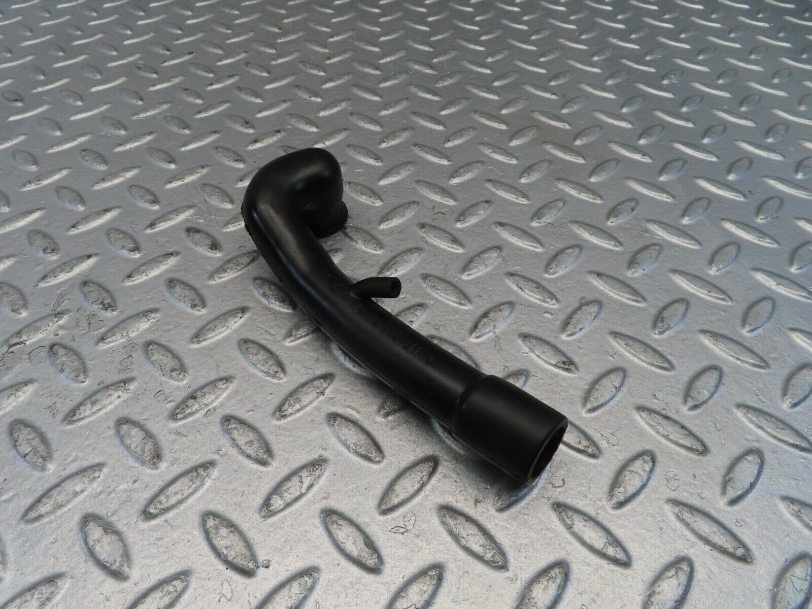 11049 Mercedes-Benz R107 W116 Crankcase Breather Hose 1160940791