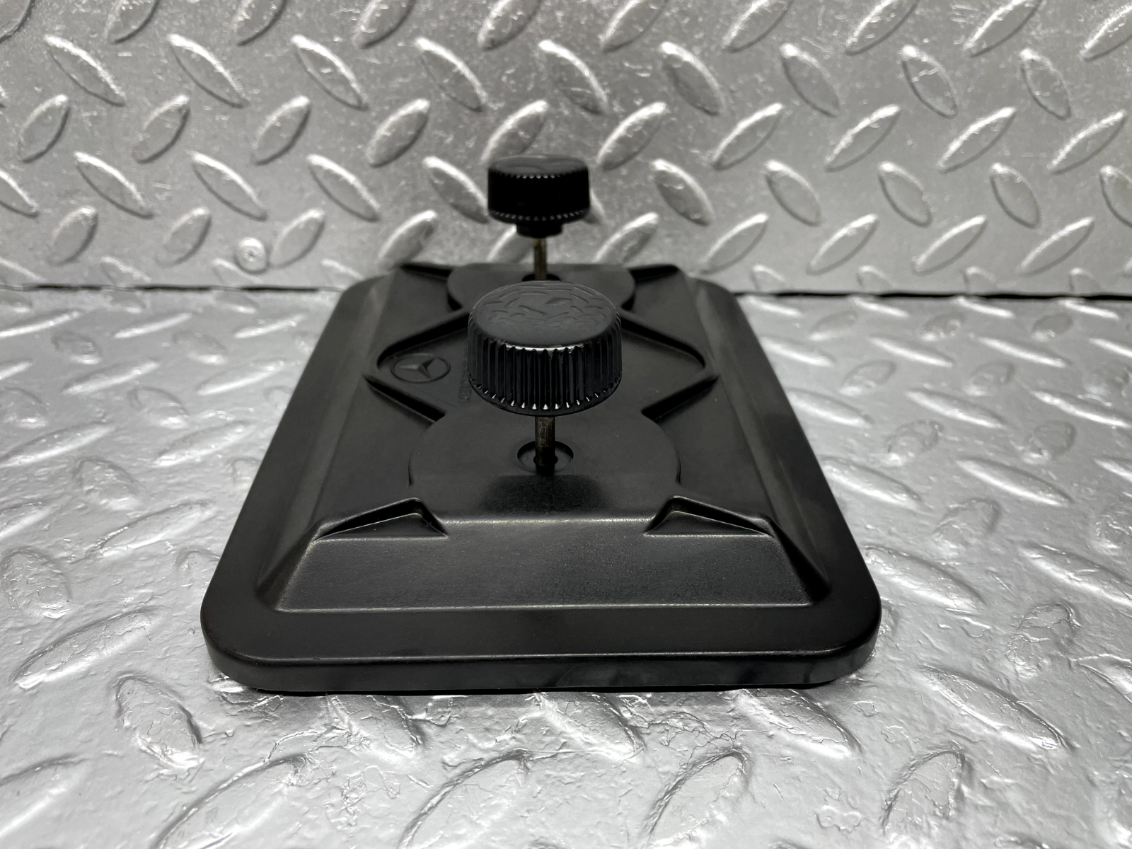 44268 Mercedes-Benz W123 280E Fuse Box Cover Lid 1235400082 1235451000