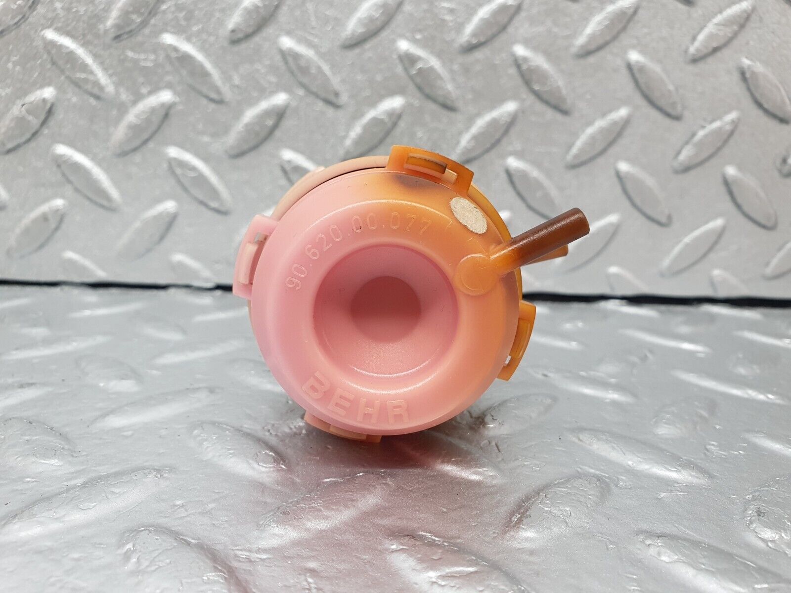 43539 Mercedes-Benz C126 380SEC Coupe Heater Box Vacuum Actuator 90.620.00.070