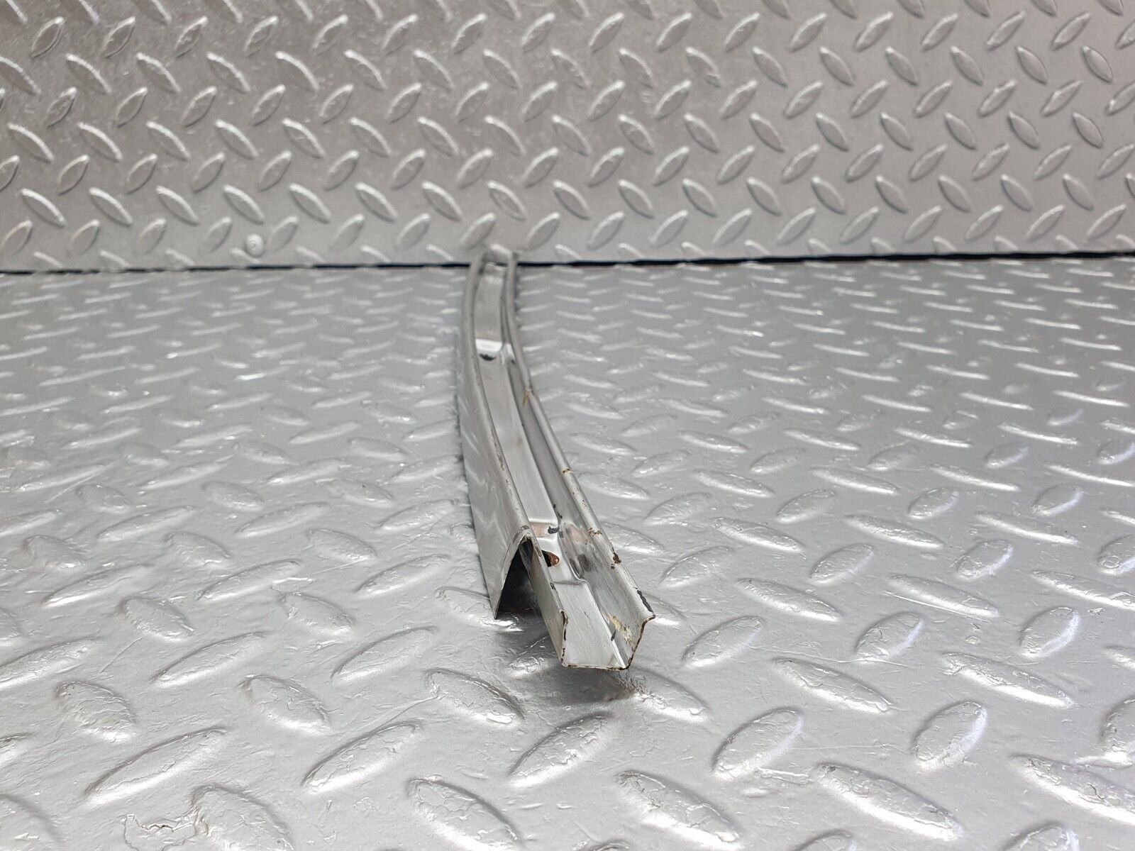 43211 Mercedes-Benz W108 280SE Front Right Door Window Chrome Channel