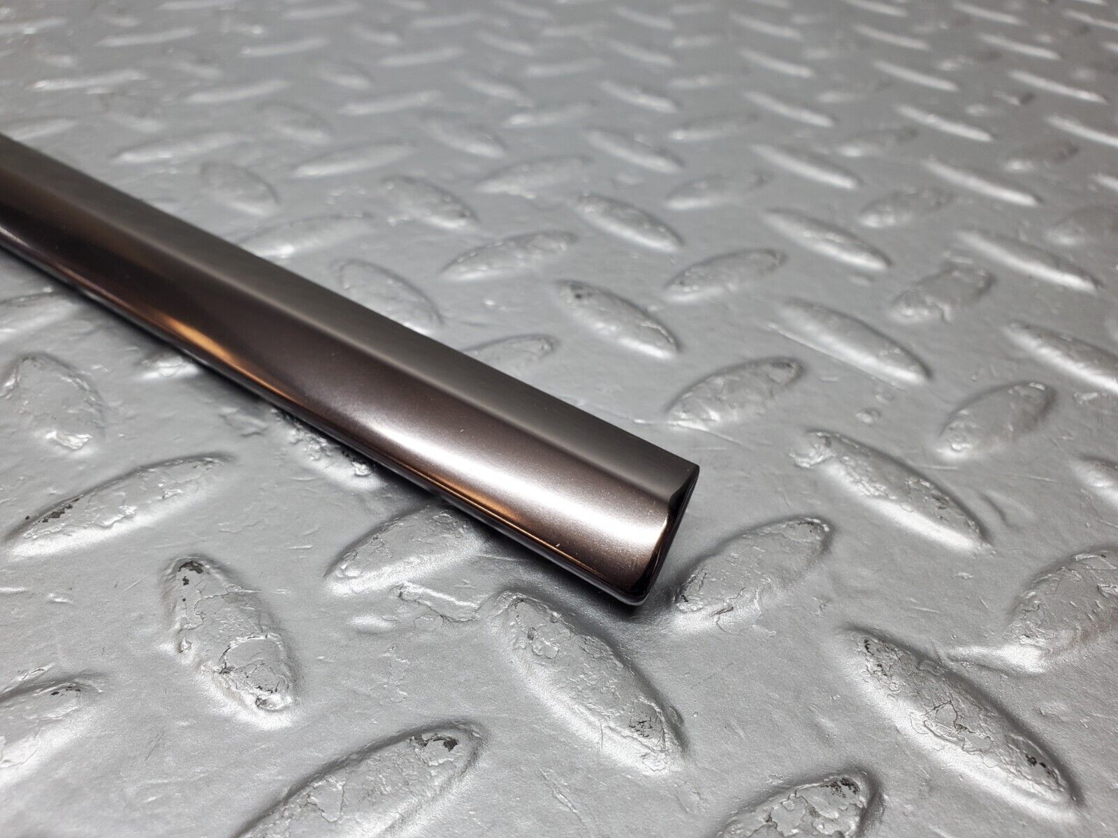 45136 Mercedes-Benz R129 300SL Coupe Left Door Window Moulding Trim