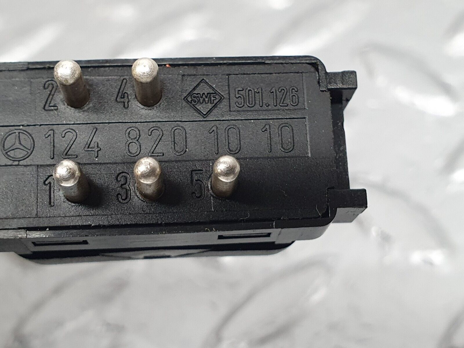 41648 Mercedes-Benz W124 200E Rear Windscreen Defroster Switch 1248201010
