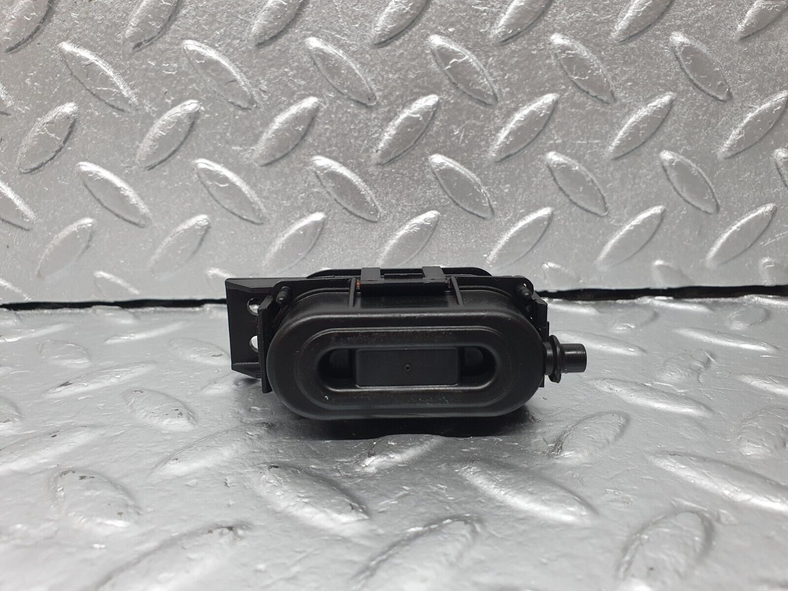 42253 Mercedes-Benz R129 320SL Coupe Heater Box Vacuum Actuator