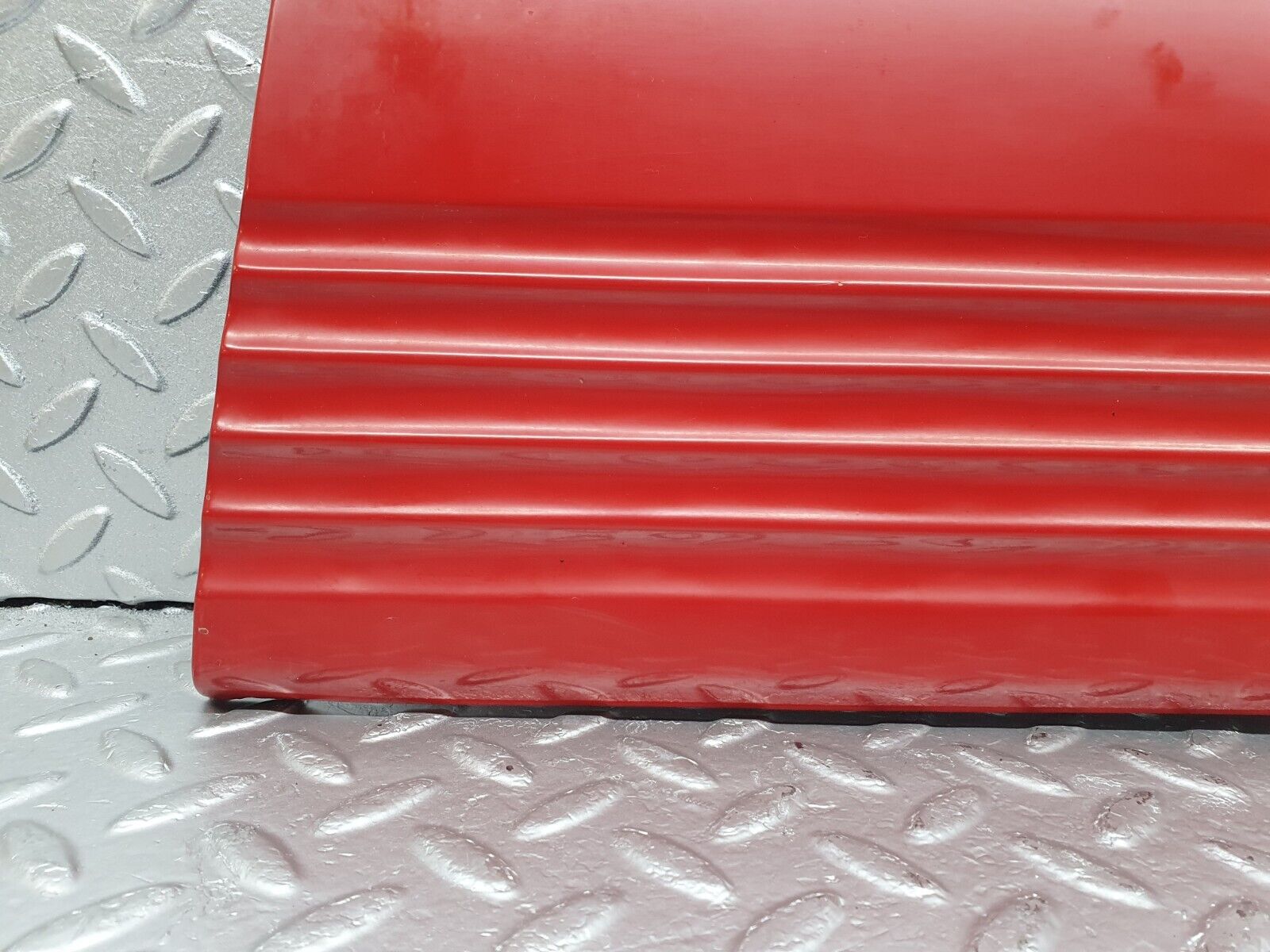 43490 Mercedes-Benz C126 380SEC Coupe Rear Left Fender Wing Lower Moulding Trim