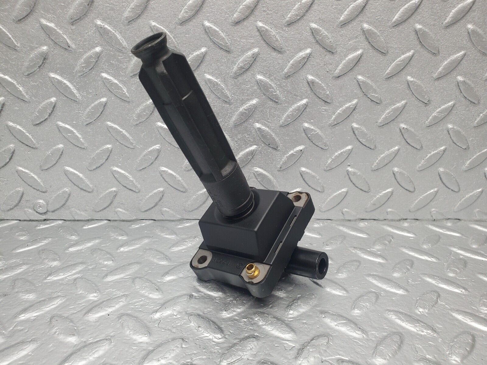 46198 Mercedes-Benz W124 280E Ignition Bosch 0001587003 0221506444 0001593642