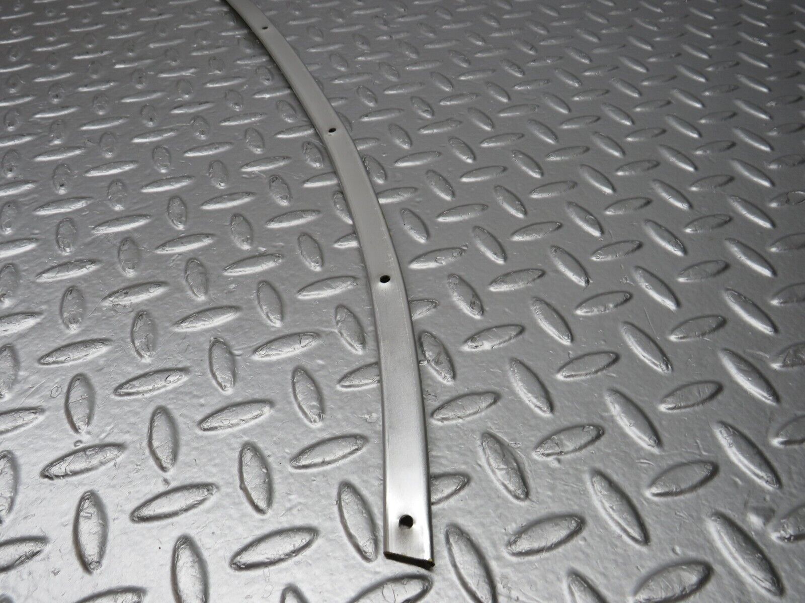 40205 Mercedes-Benz R107 Hardtop Interior Roof Chrome