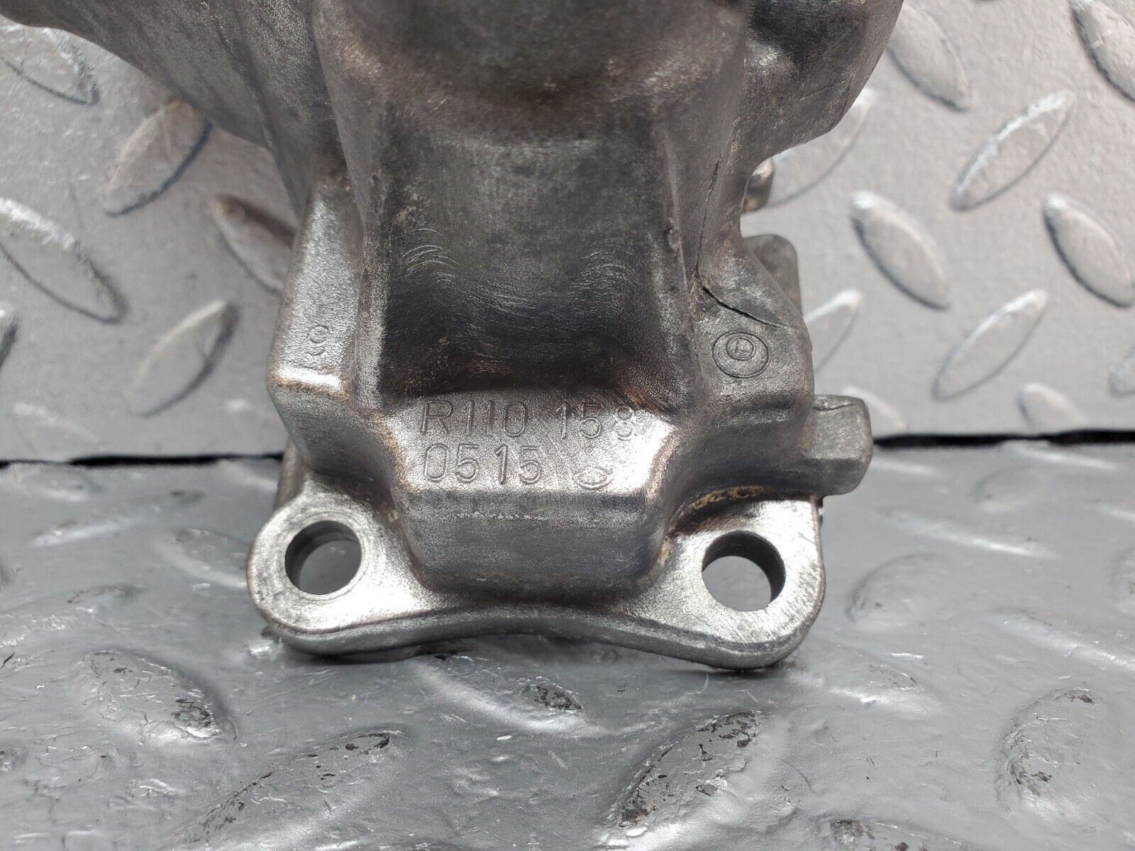 44399 Mercedes-Benz W123 280E Ignition Distributor Housing 1101580515