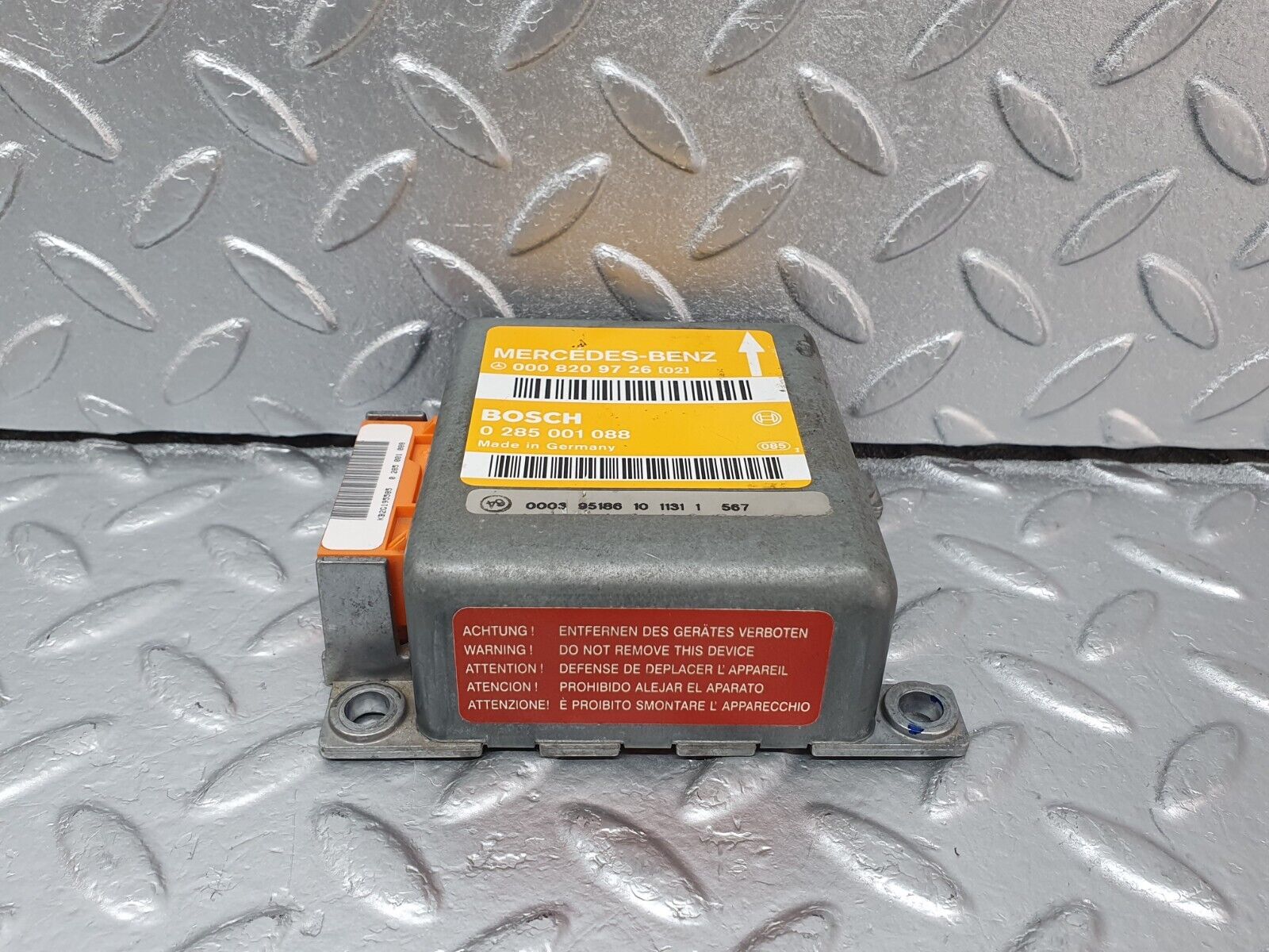 42158 Mercedes-Benz R129 320SL Coupe Crash Sensor Bosch 0008209726 0285001088