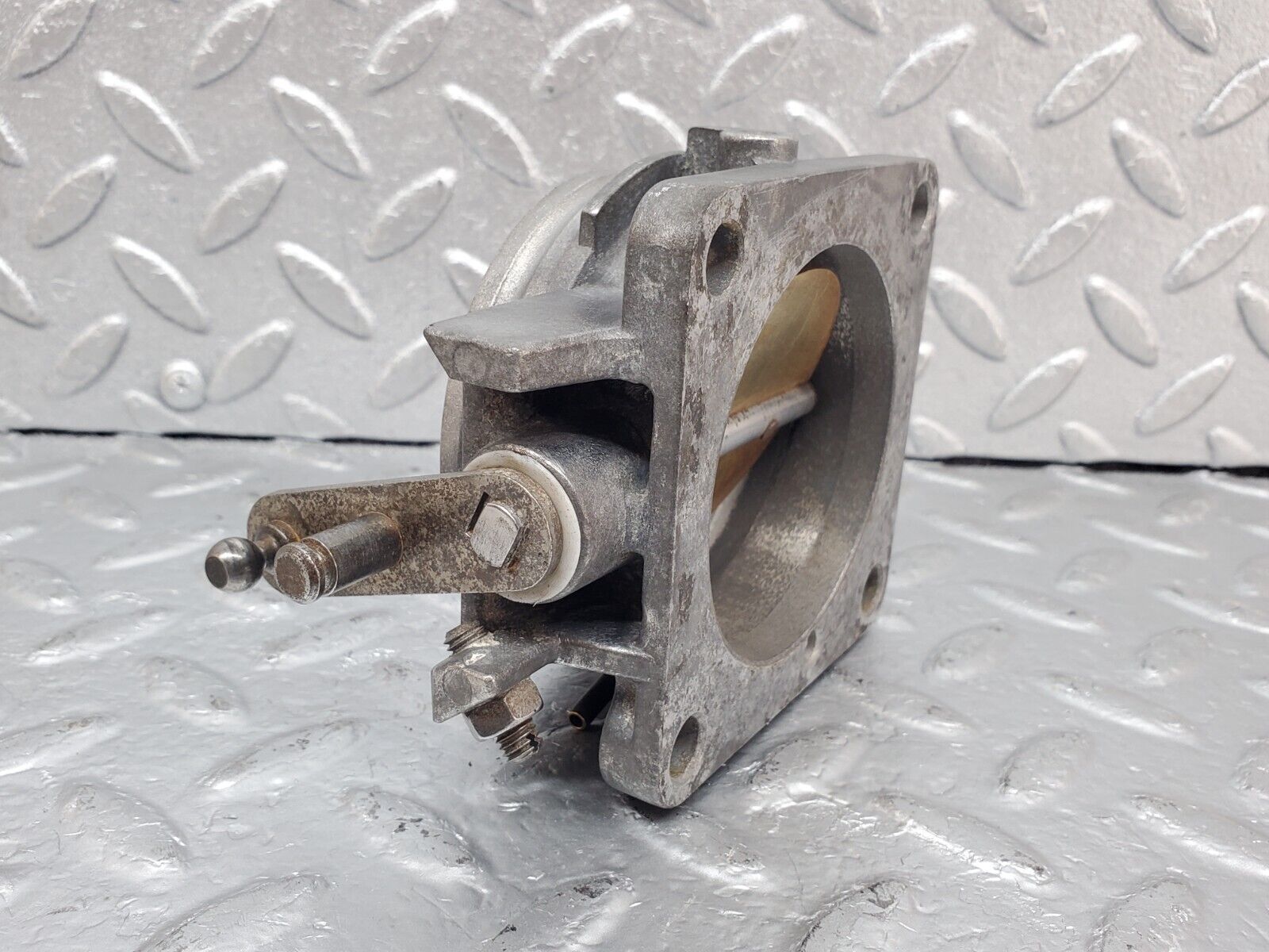 44400 Mercedes-Benz W123 280E Throttle Body Valve