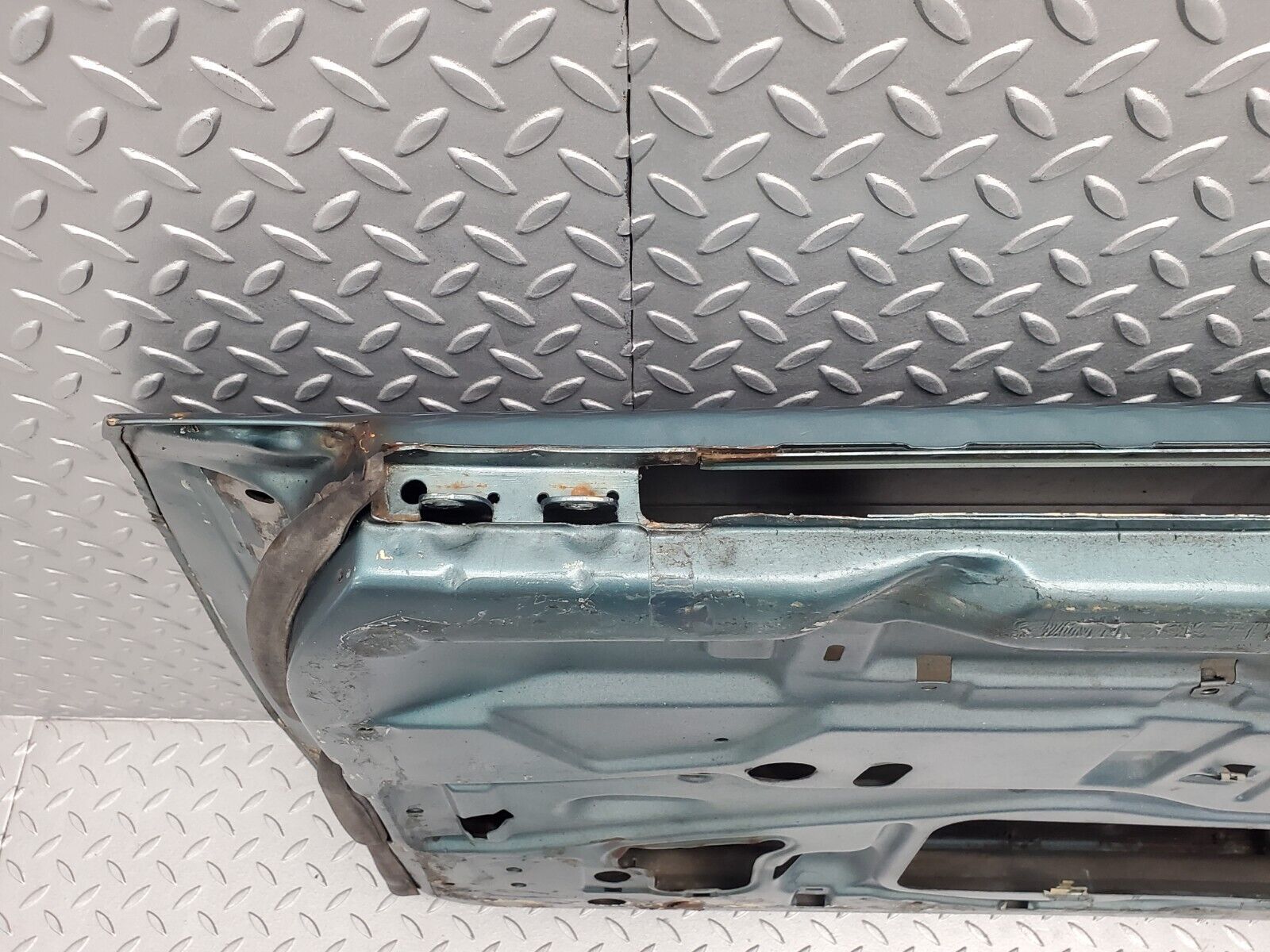 46557 Mercedes-Benz C123 280CE Coupe Left Door