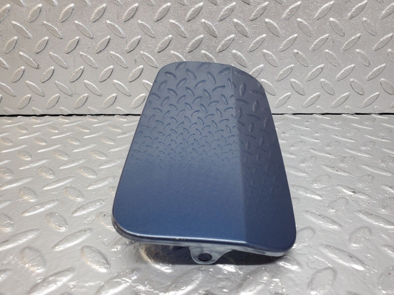 44631 Mercedes-Benz W124 220E Fuel Tank Flap Cap 1245846939