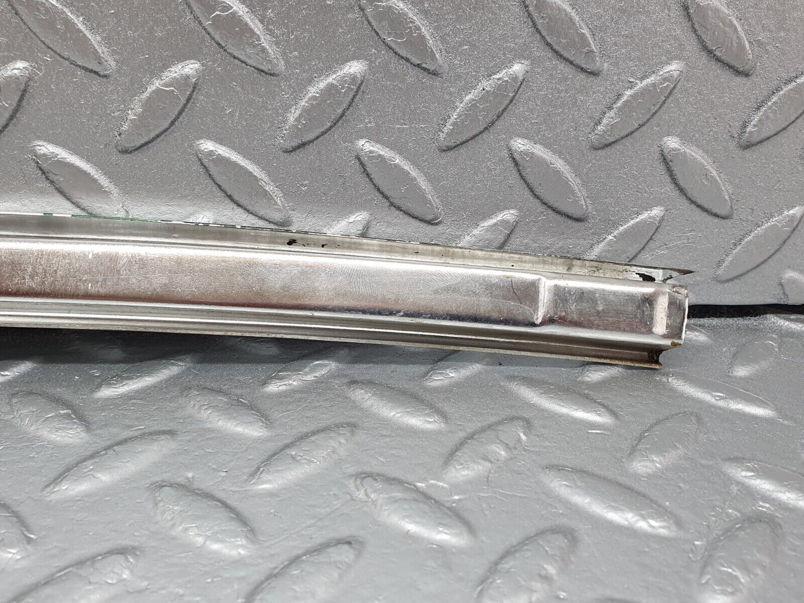 43212 Mercedes-Benz W108 280SE Front Left Door Window Chrome Channel