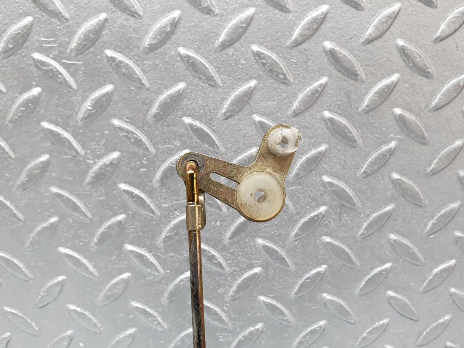 41708 Mercedes-Benz W124 200E Rear Door Lock Knob Pair