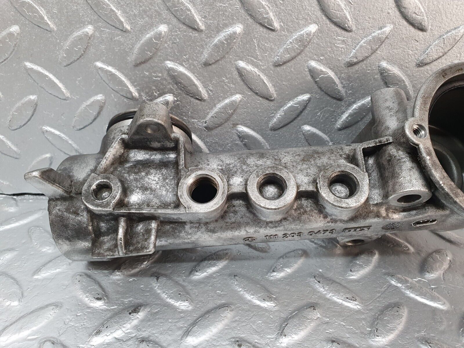 41897 Mercedes-Benz W202 C200 Thermostat Housing 1112030473