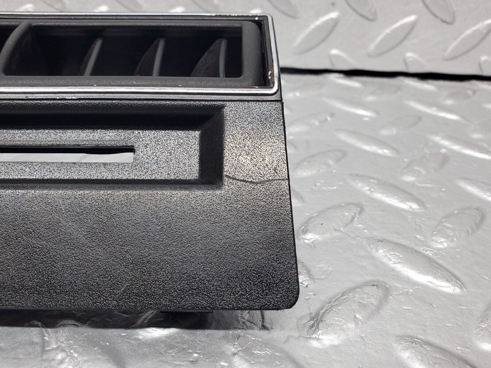 45584 Mercedes-Benz W126 420SE Centre Console Air Vent 1268300013