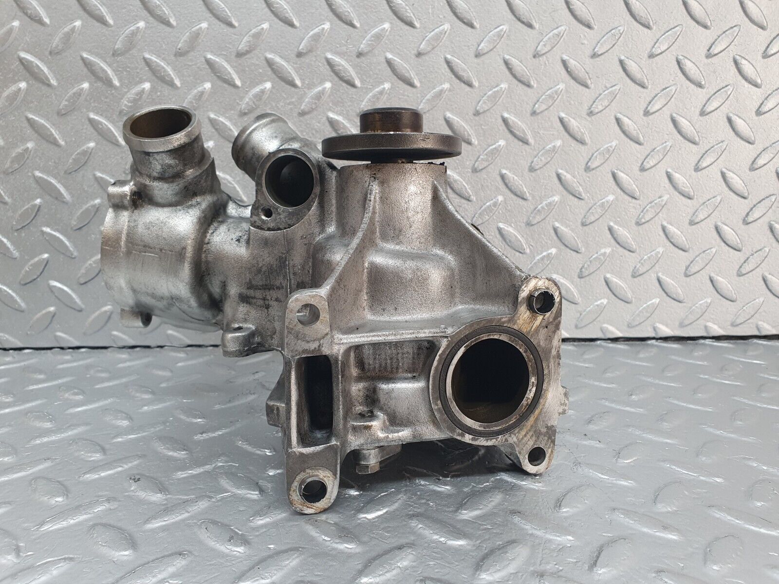 42460 Mercedes-Benz R129 320SL Coupe Water Pump 1032010101