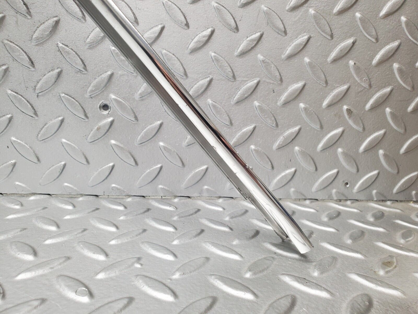 46503 Mercedes-Benz C123 280CE Coupe Chrome Roof Trim Cladding Right Side