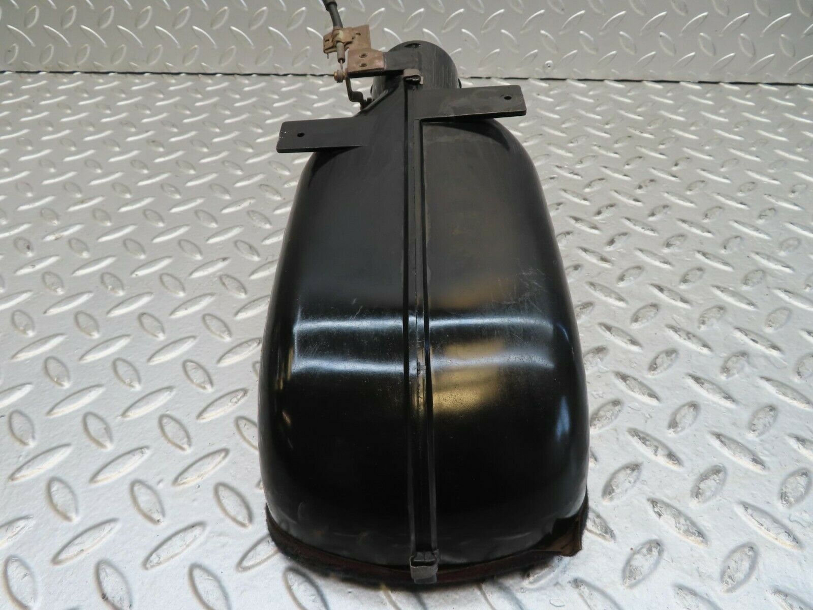 15528 Mercedes-Benz R107 450SL Heater Air Duct