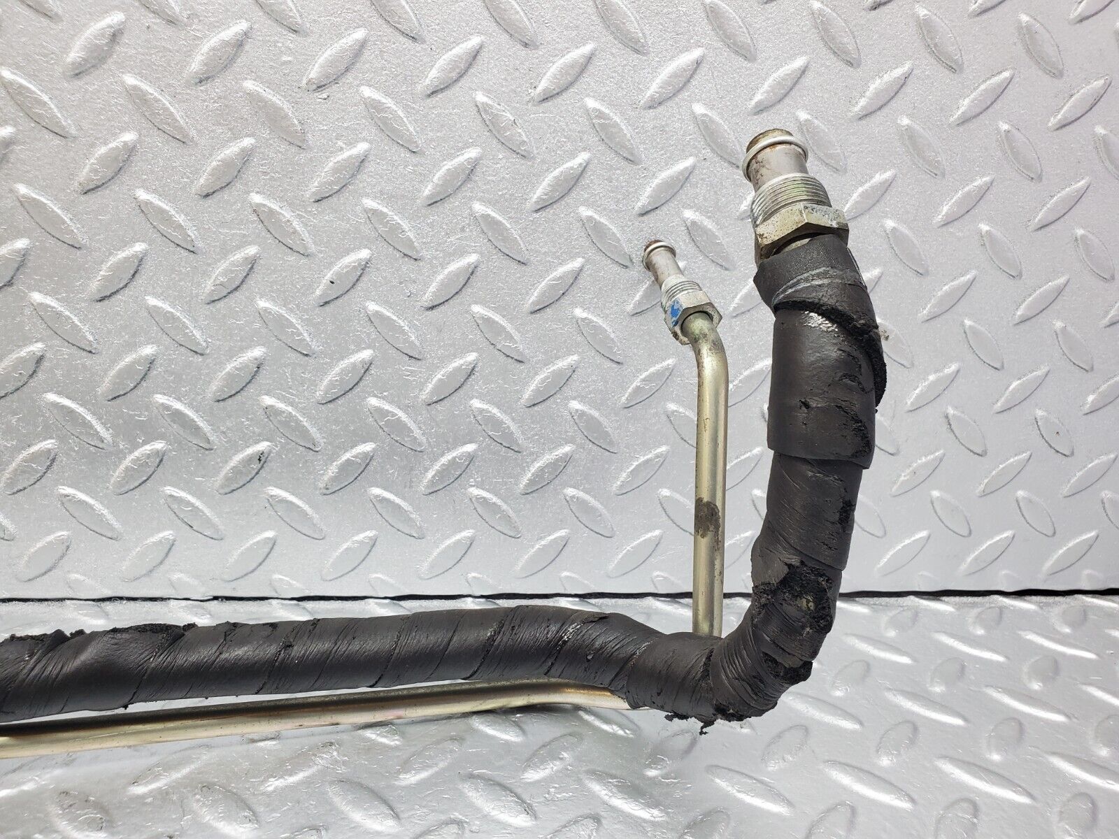45972 Mercedes-Benz W126 420SE Air Condition Hose Pipe 1268301415 1268301515 1269970581