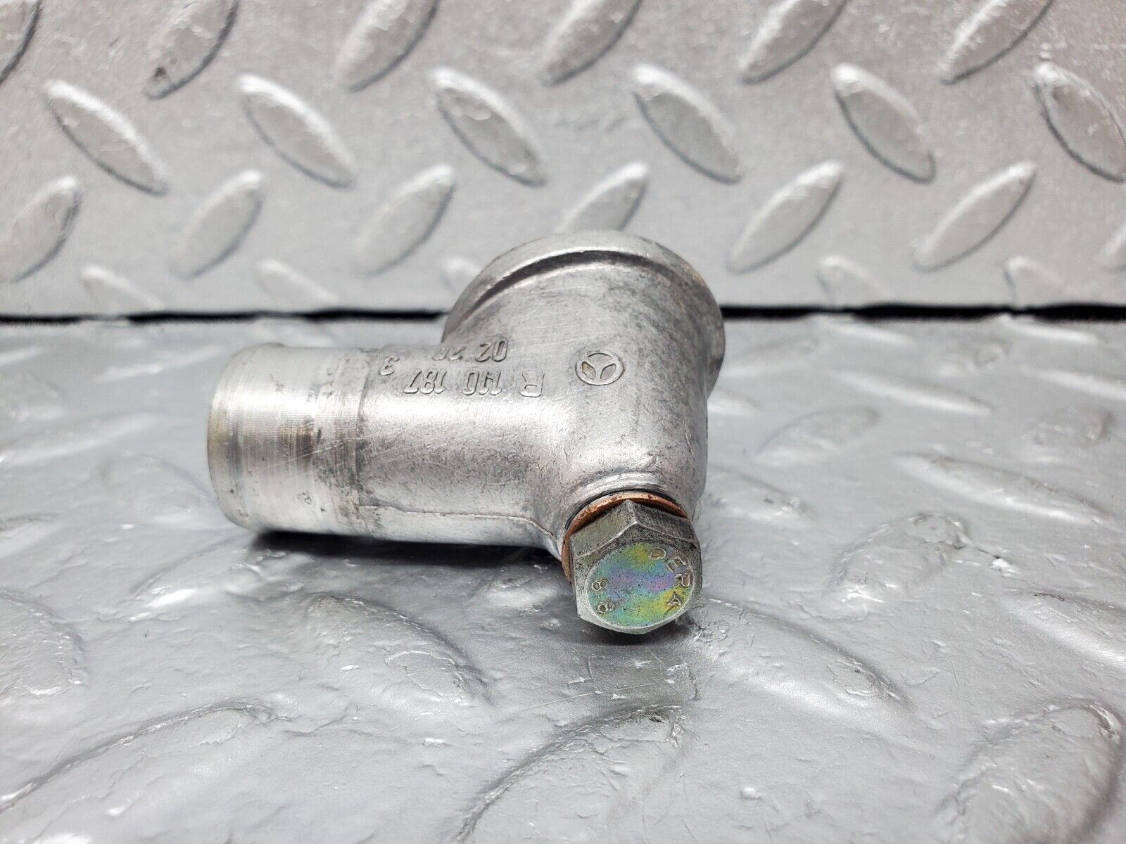 45346 Mercedes-Benz 280E M110.983 Engine Oil Return Pipe 1101870226