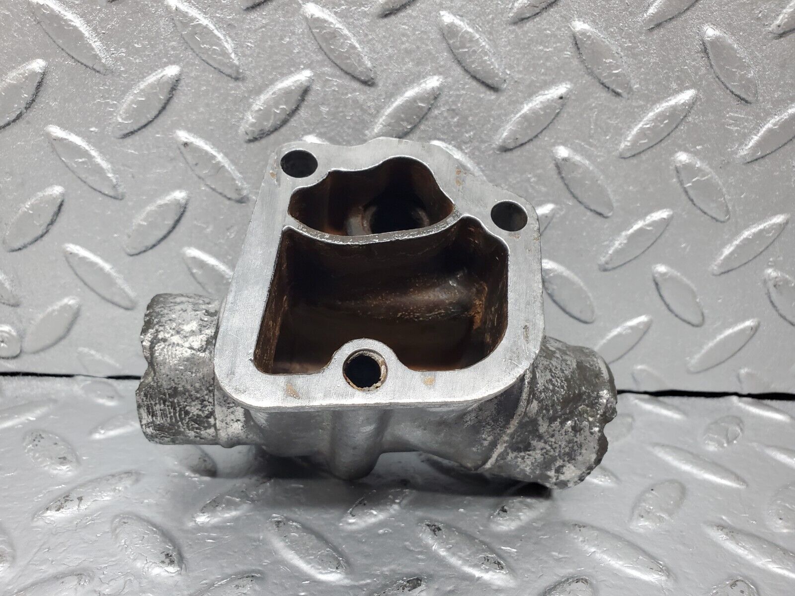 45281 Mercedes-Benz C107 350SLC Coupe Water Pump Flange Pipe Socket 1162011430