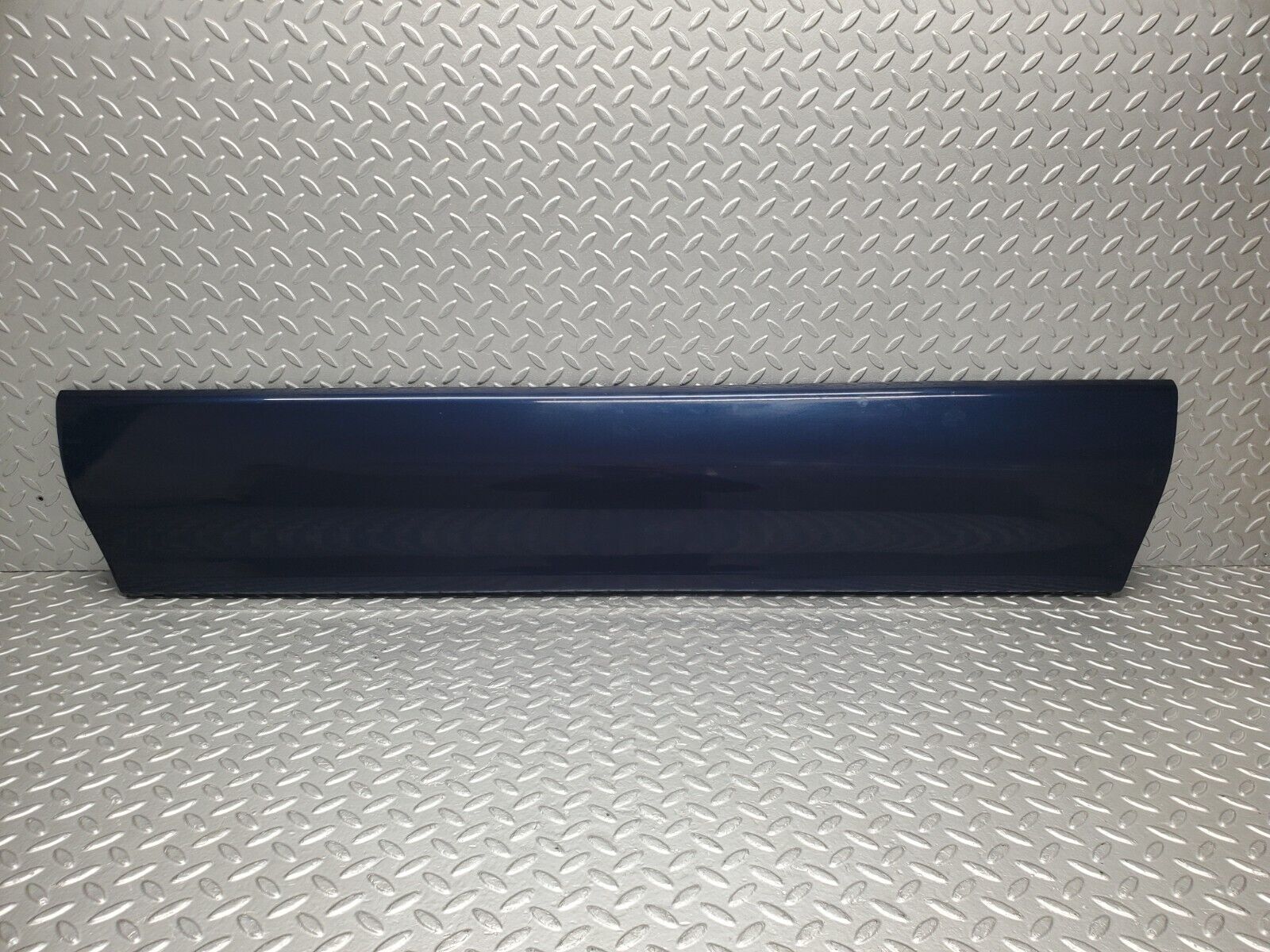 46747 Mercedes-Benz R129 320SL Coupe Left Door Lower Moulding Trim 1296902140