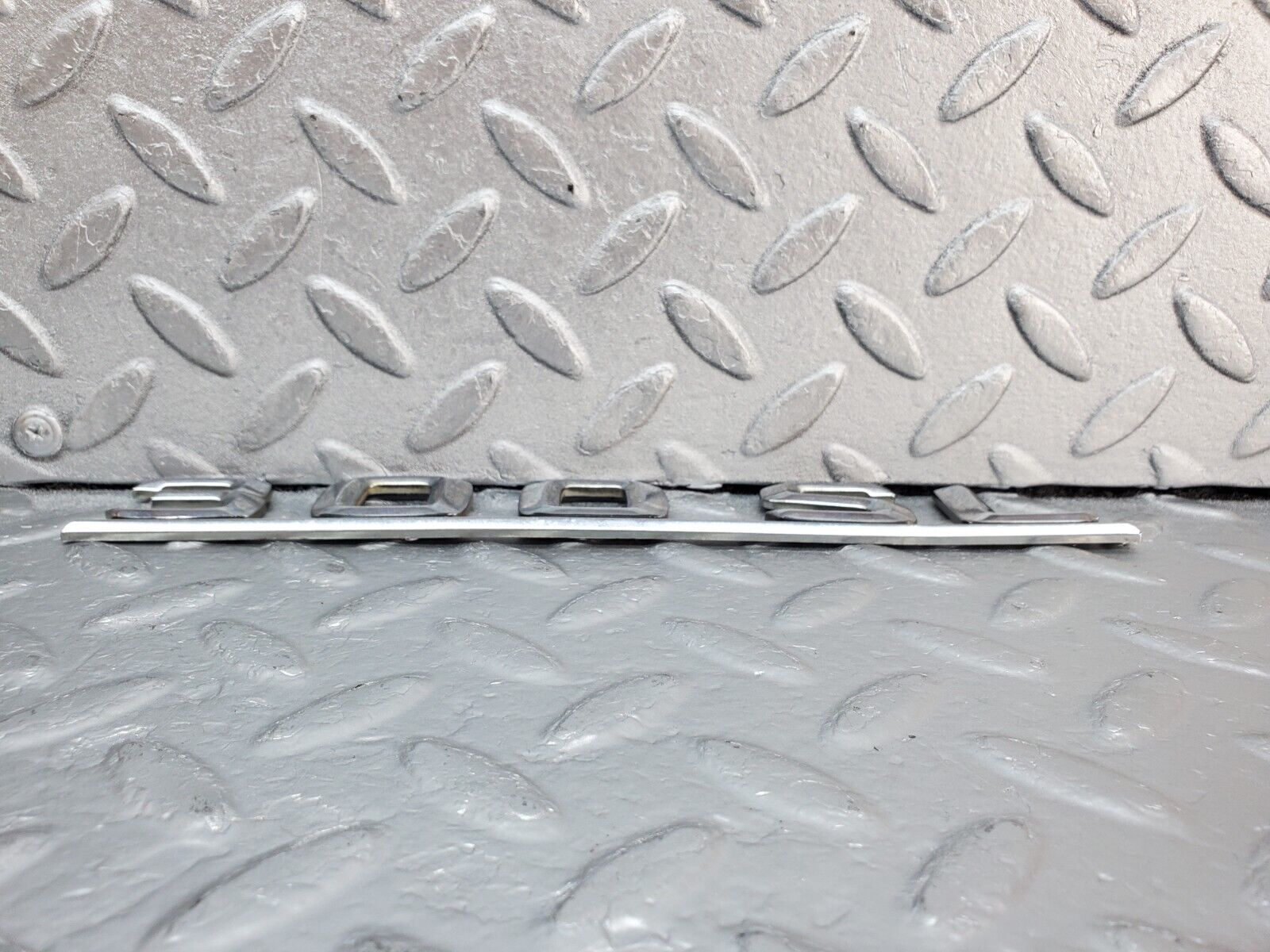 45229 Mercedes-Benz R129 300SL Coupe Trunk Badge Emblem