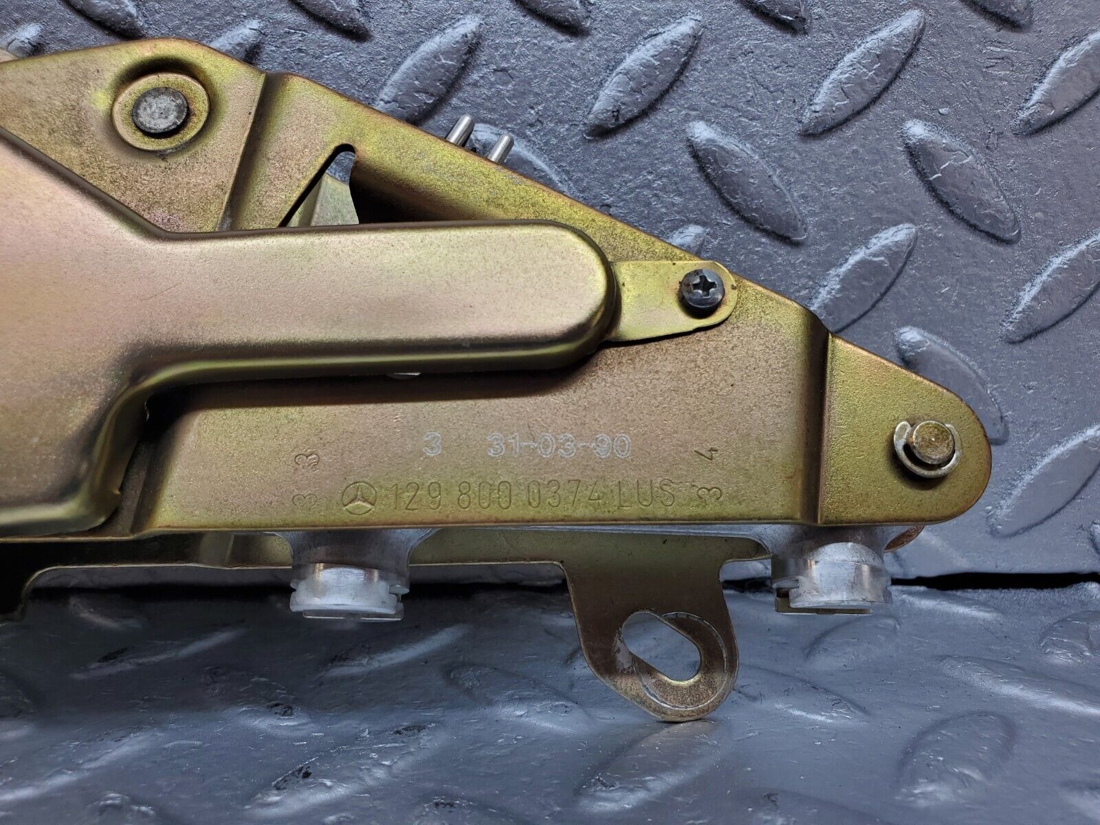 44981 Mercedes-Benz R129 300SL Coupe Roof Lock Left Side 1298000374