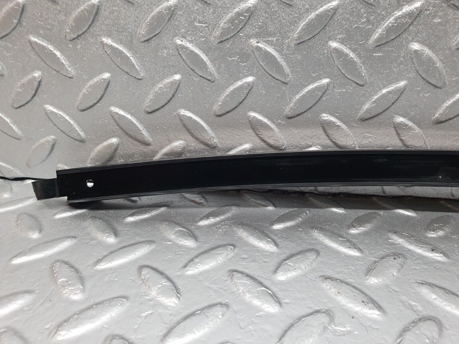 41963 Mercedes-Benz W202 C200 Rear Right Door Window Channel