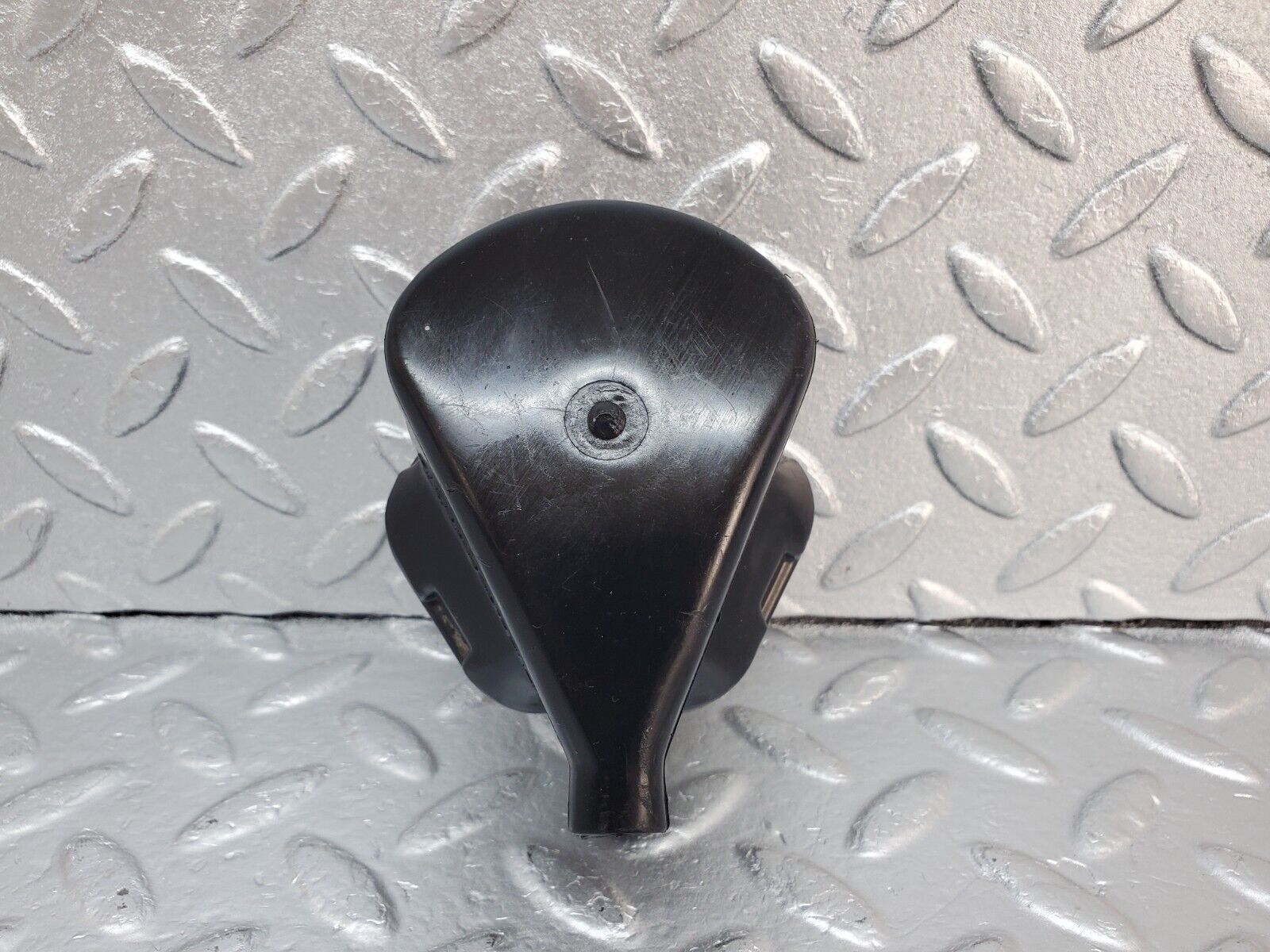 45673 Mercedes-Benz W126 420SE Ignition Coil Cover Cap 0001582285