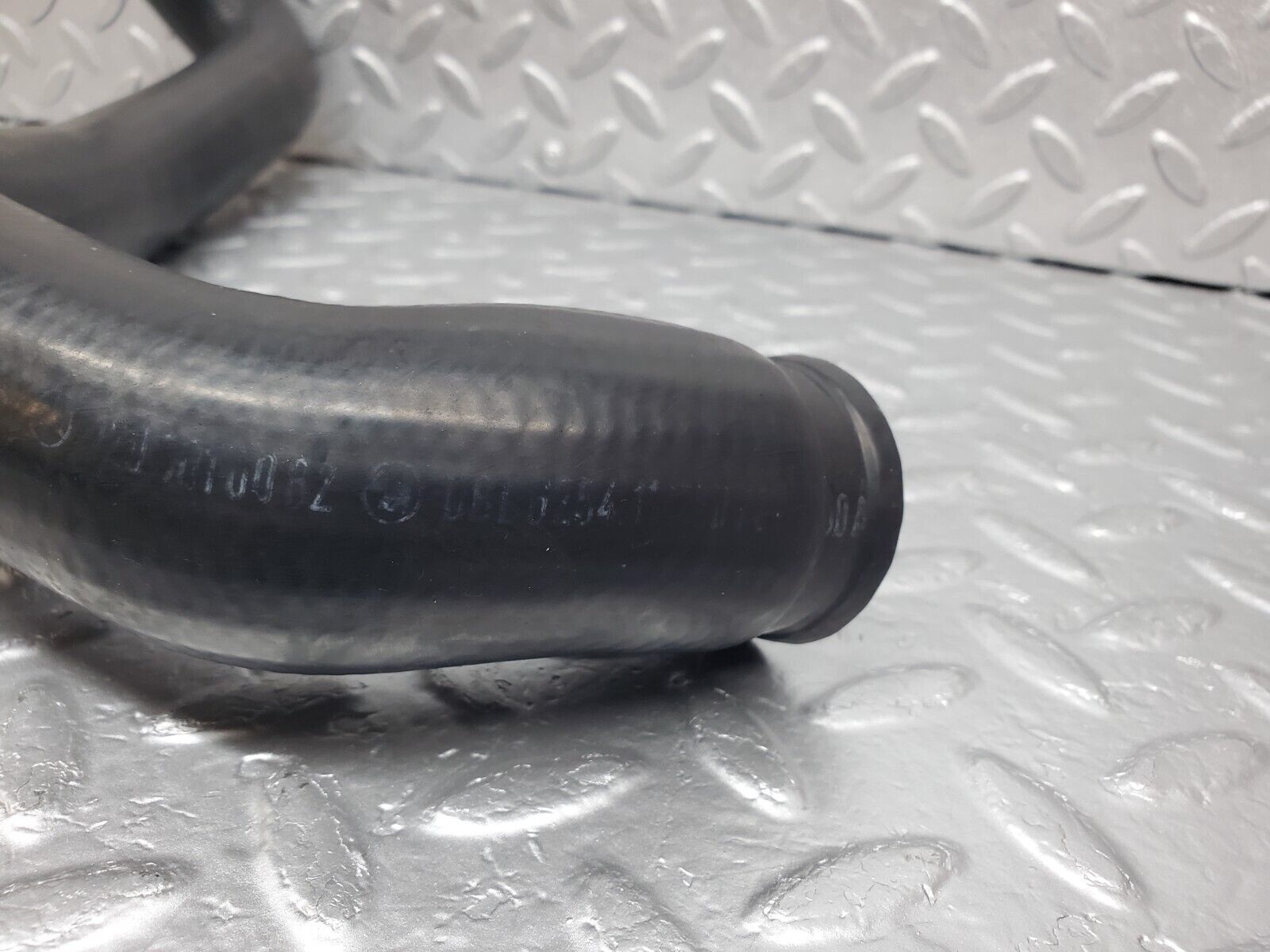 45105 Mercedes-Benz R129 300SL Coupe Radiator Lower Coolant Hose 1295010082