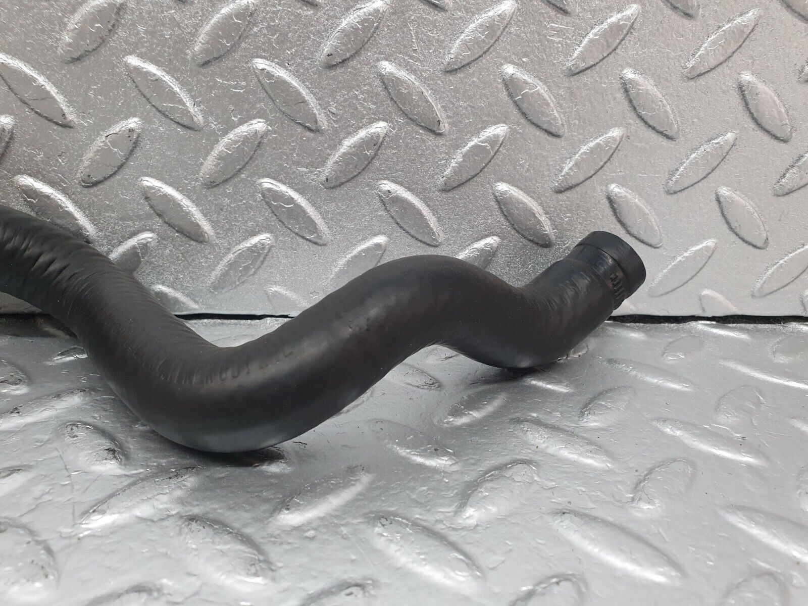 43682 Mercedes-Benz C126 380SEC Coupe Heater Hose Pipe 1268321094